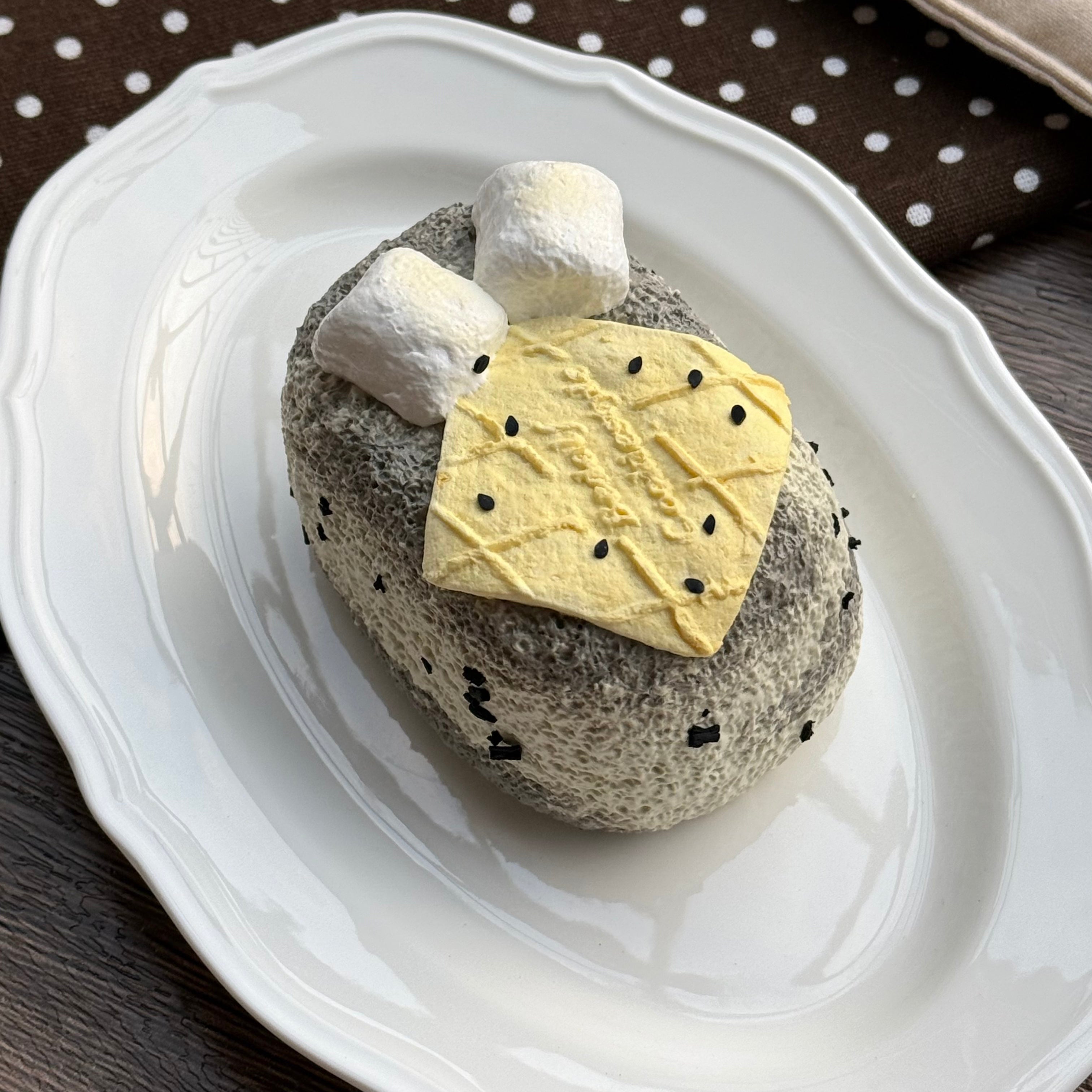【Black Sesame Cheesecake (with Marshmallow)】Squishy Stress Relief Toy