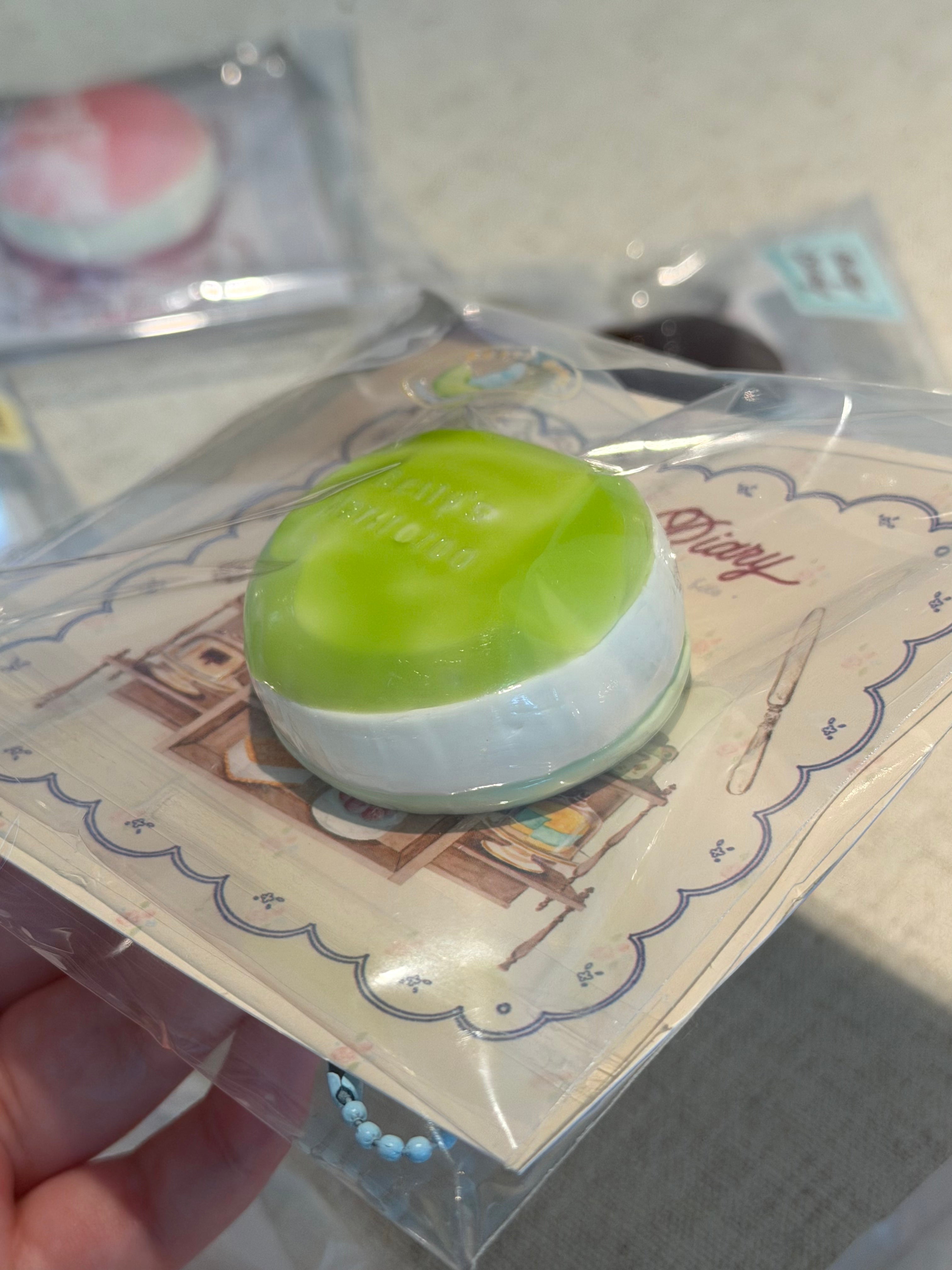 Betty Diary🥯「ミニメロンクリームパン」 Squishy stress relief toy