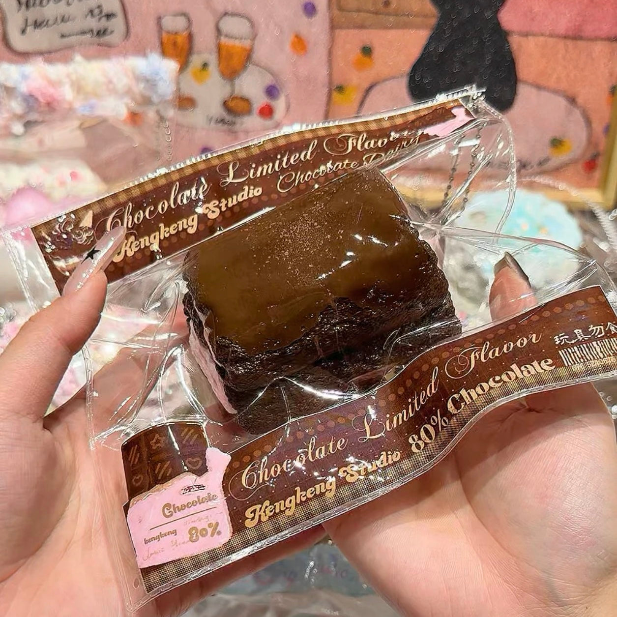 Kengkeng Studio「いちごチョコレートロールケーキ」 Squishy stress relief toy