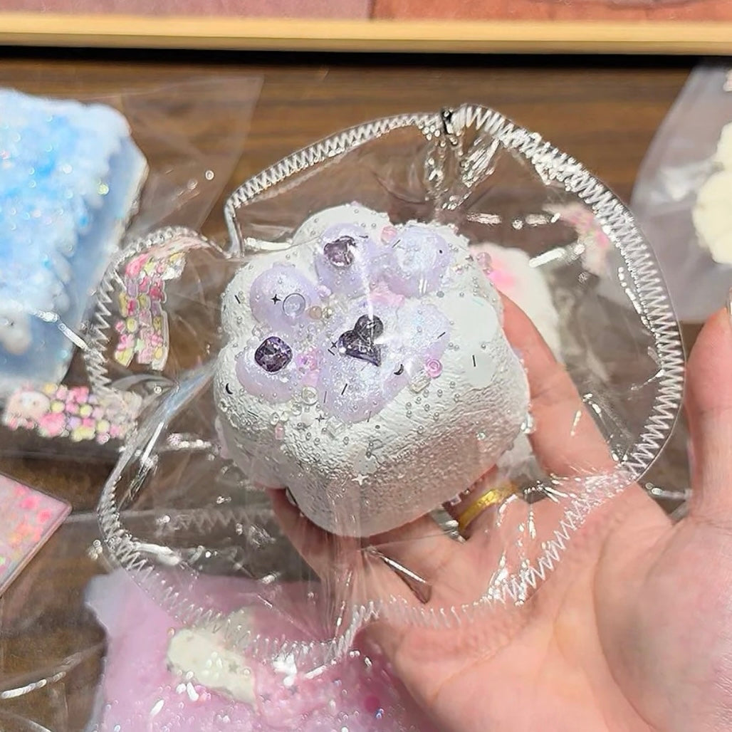Kengkeng Studio「くすみパープルの肉球」 Squishy stress relief toy