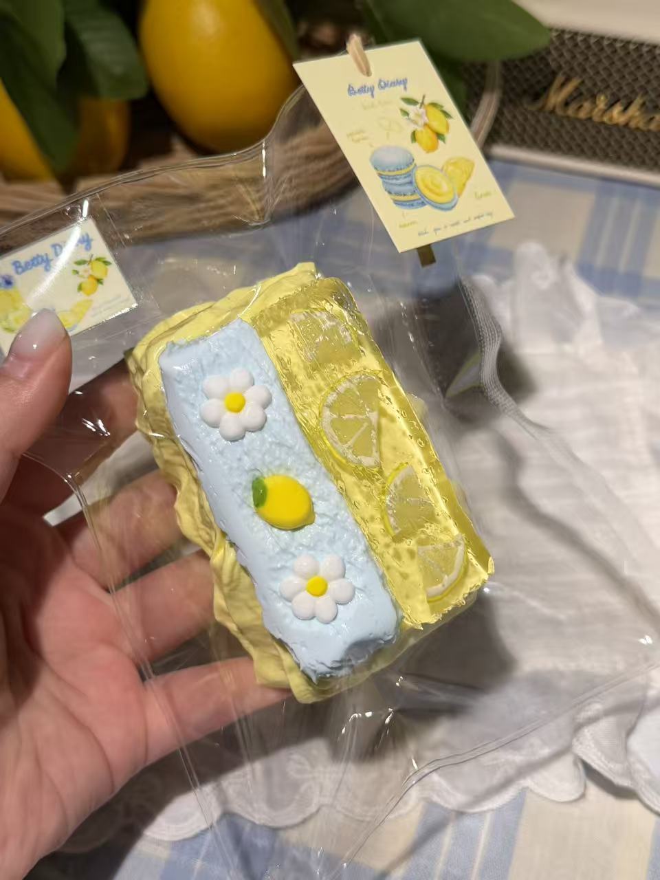 Betty Diary🍋「レモン＆海塩のツインゼリーバー」 Squishy stress relief toy