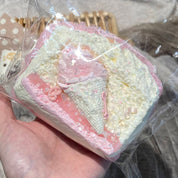 【BlissfulTt】苺アイスクリームジャム Squishy stress relief toy
