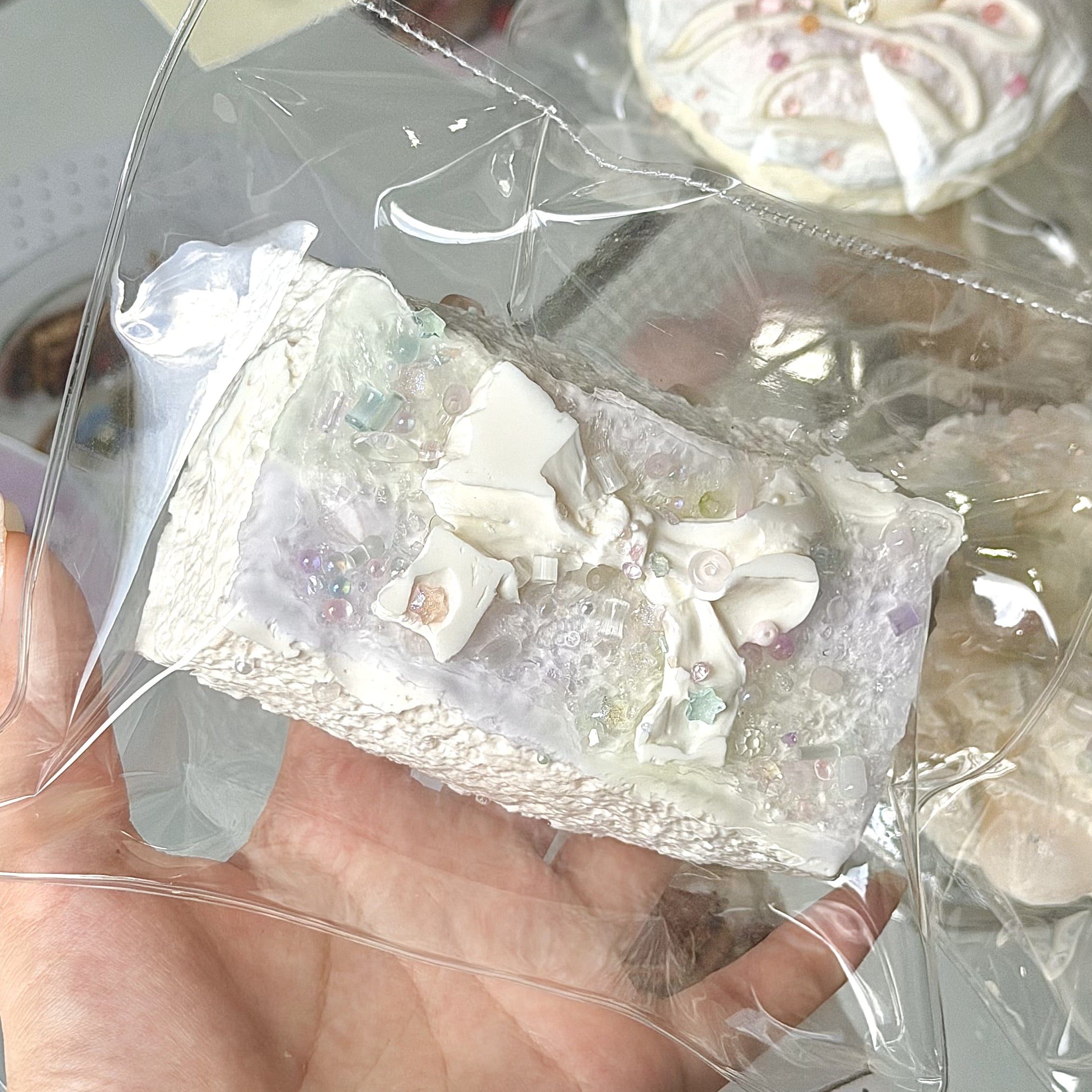 Duozai【Bow‑knot Long Toast】Squishy stress relief toy
