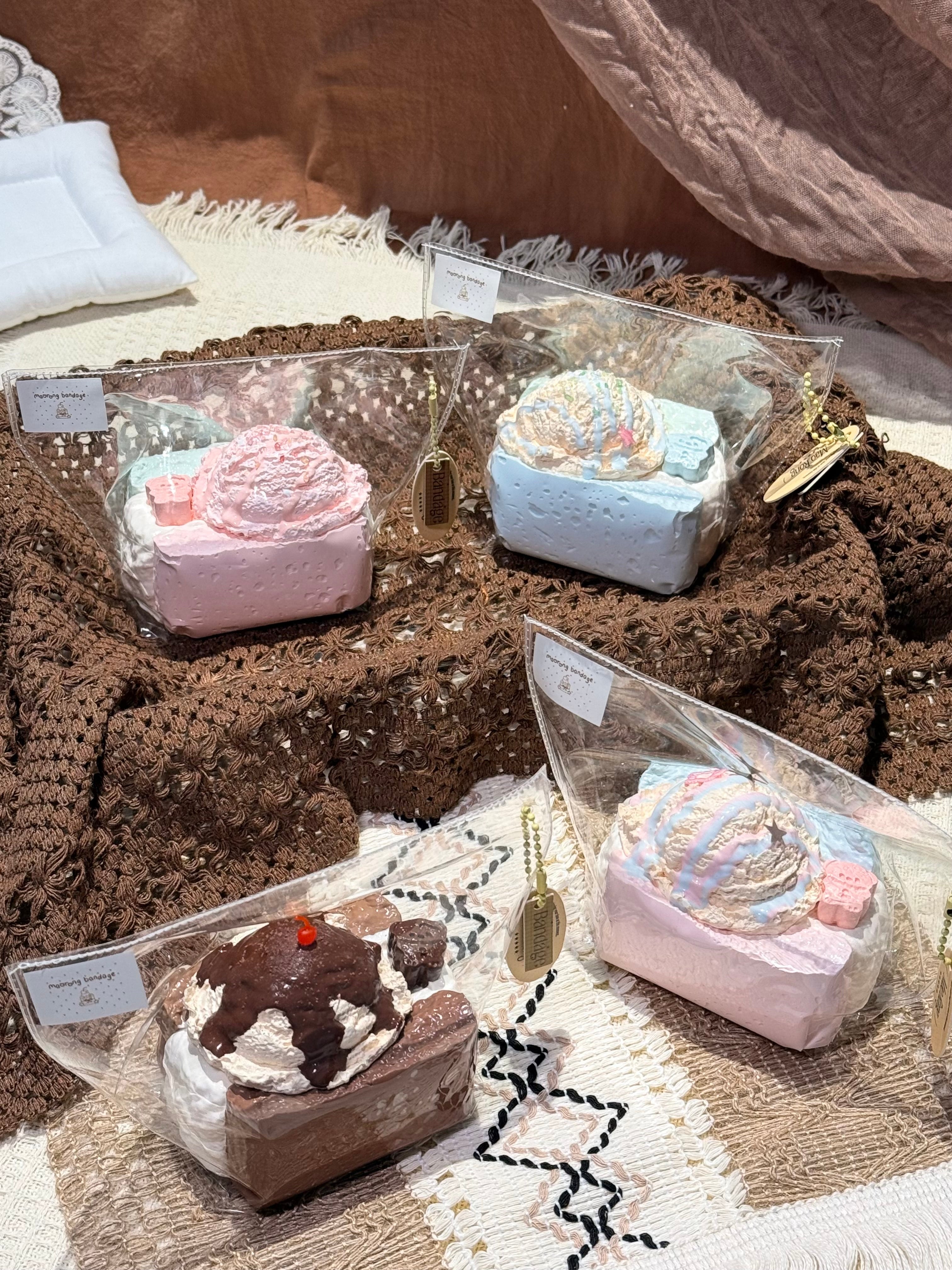 【MAORONG  Ice Cream Toast】Squishy Stress Relief Toy