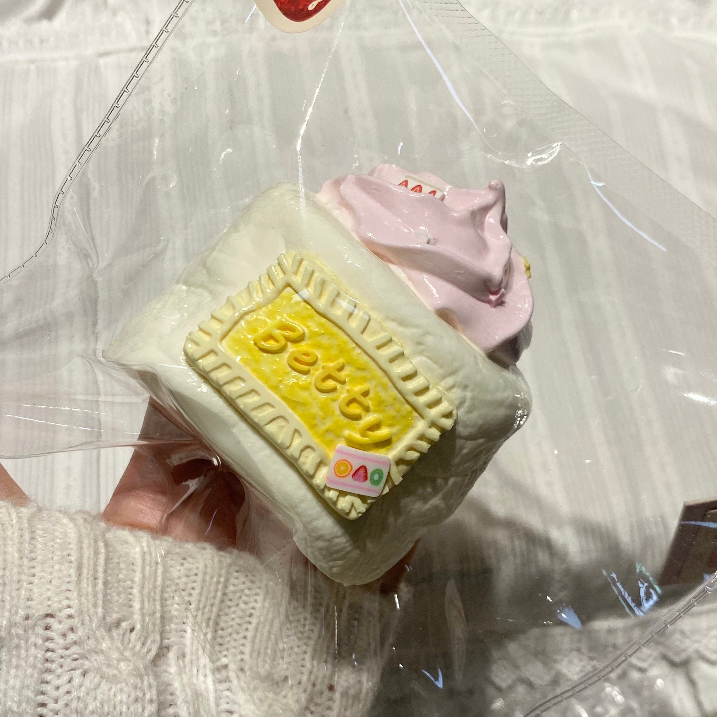 【Strawberry Milk Marshmallow】Squishy Stress Relief Toy