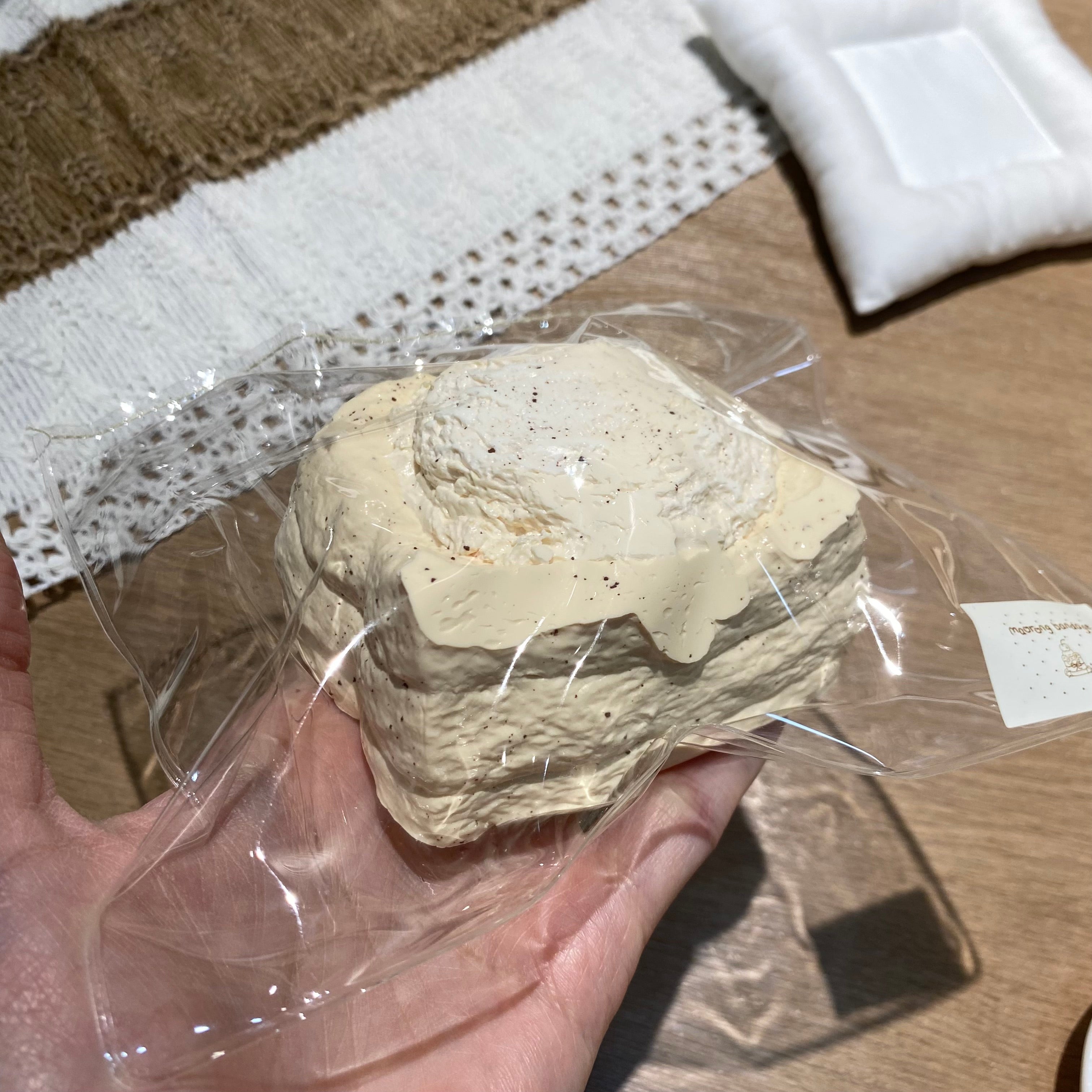 【Three-layer toast ice cream】Squishy Stress Relief Toy