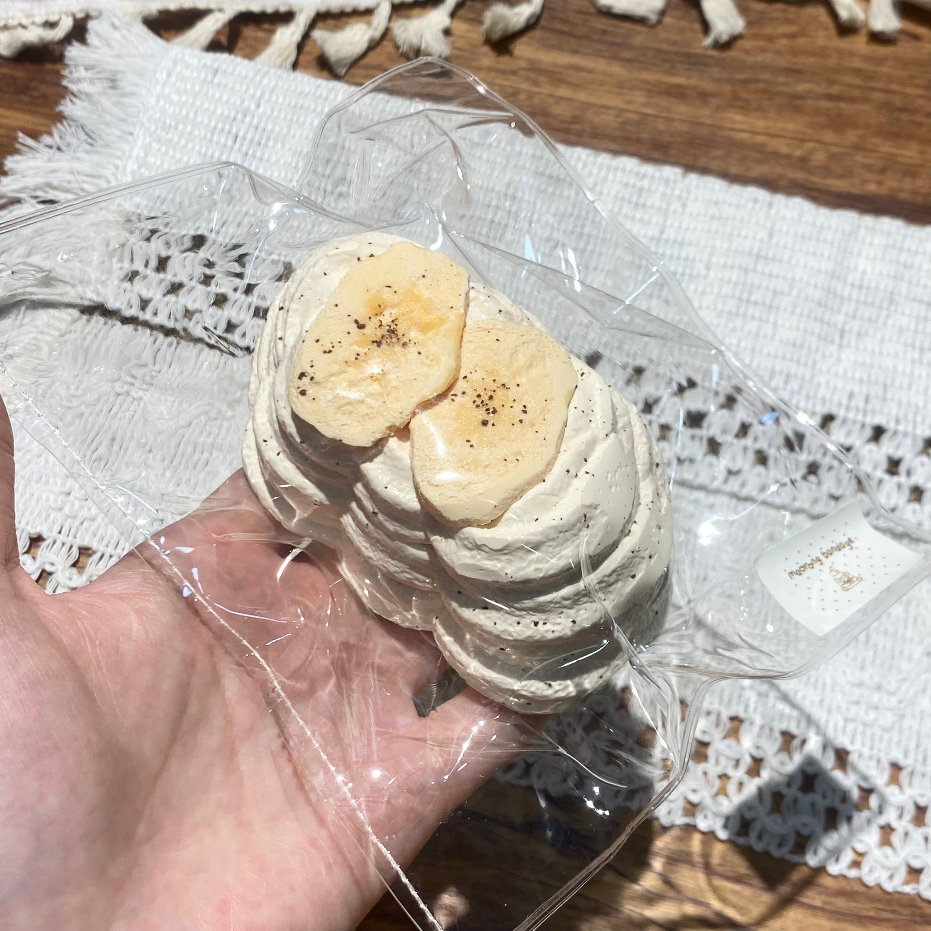 【Banana slice cream toast】Squishy stress relief toy