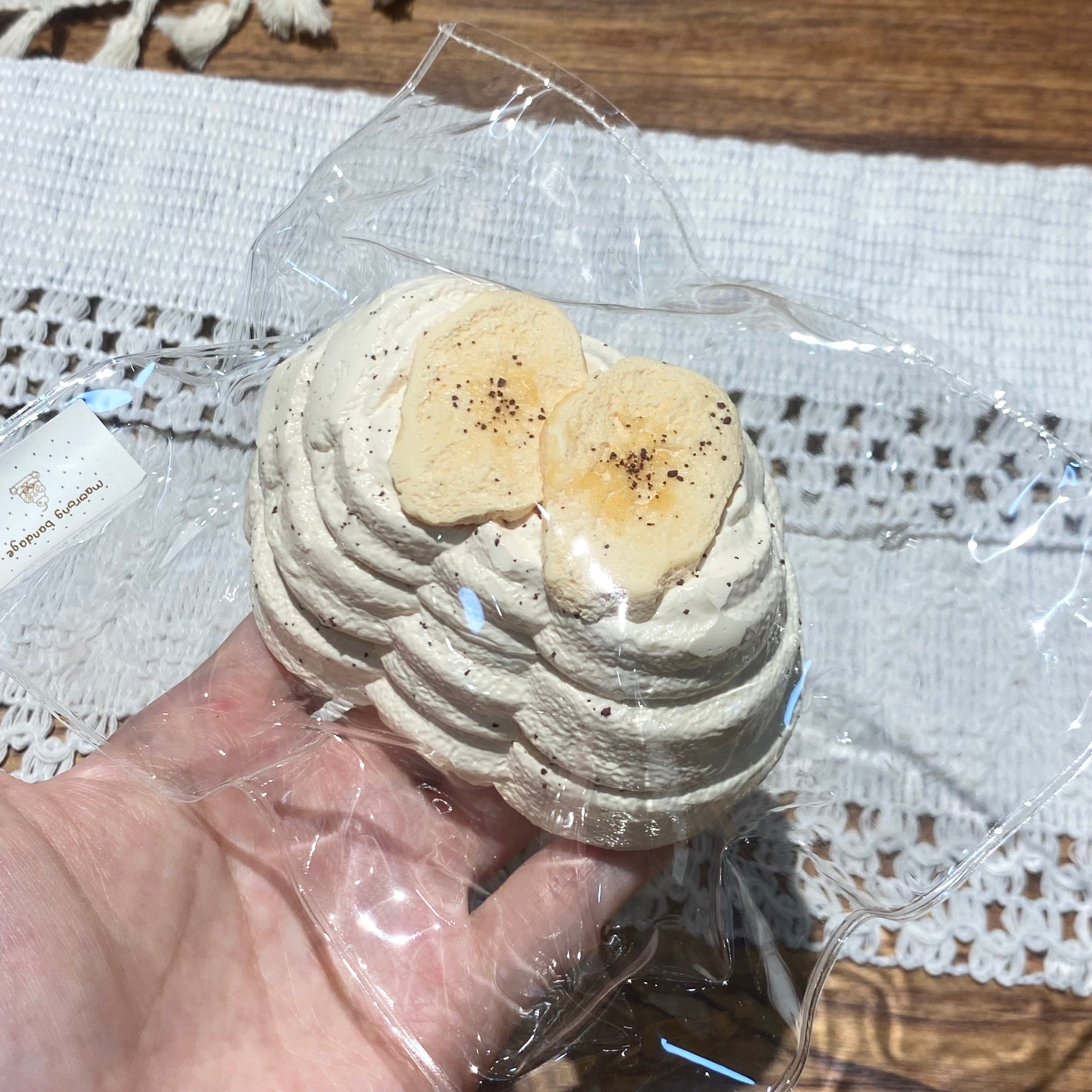 【Banana slice cream toast】Squishy stress relief toy