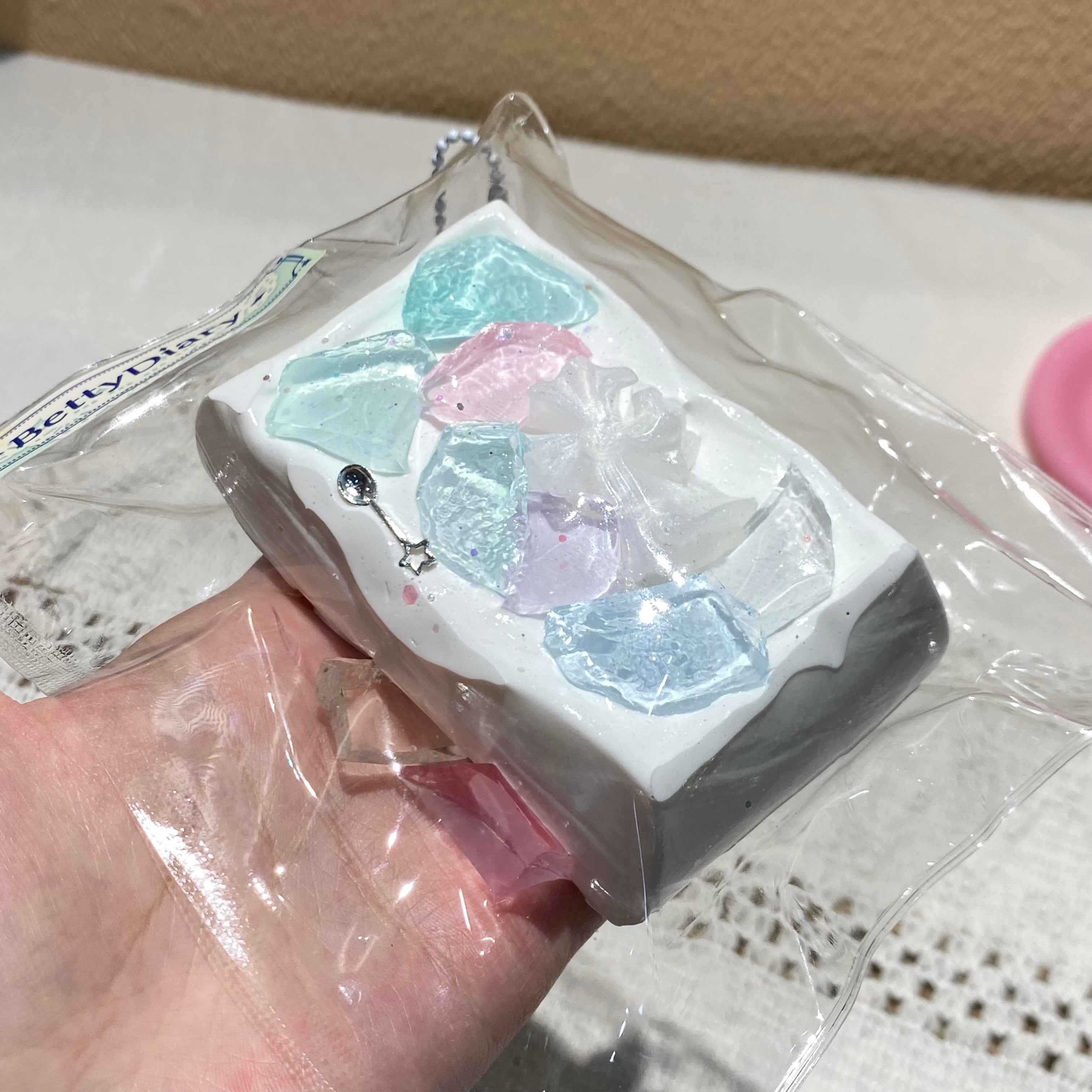 【Colorful Jewel Toast】Squishy stress relief toy