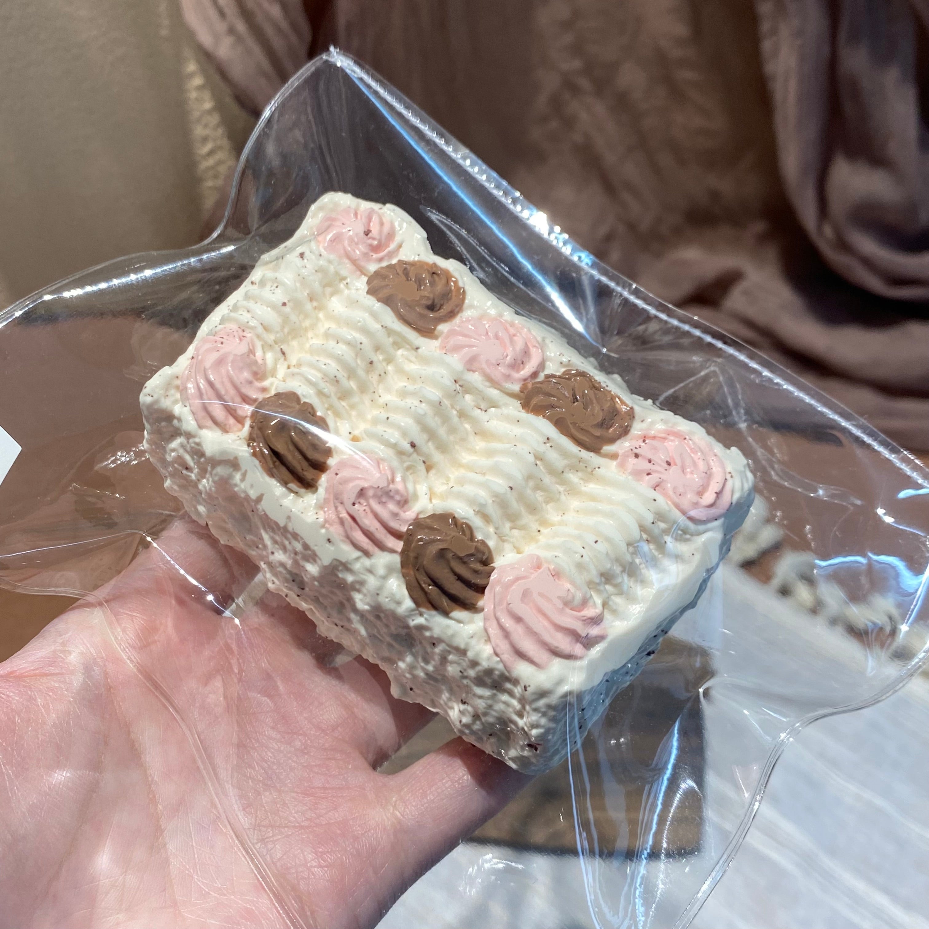 【Strawberry Cocoa Retro Cake】Squishy stress relief toy