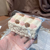 【Strawberry Cocoa Retro Cake】Squishy stress relief toy