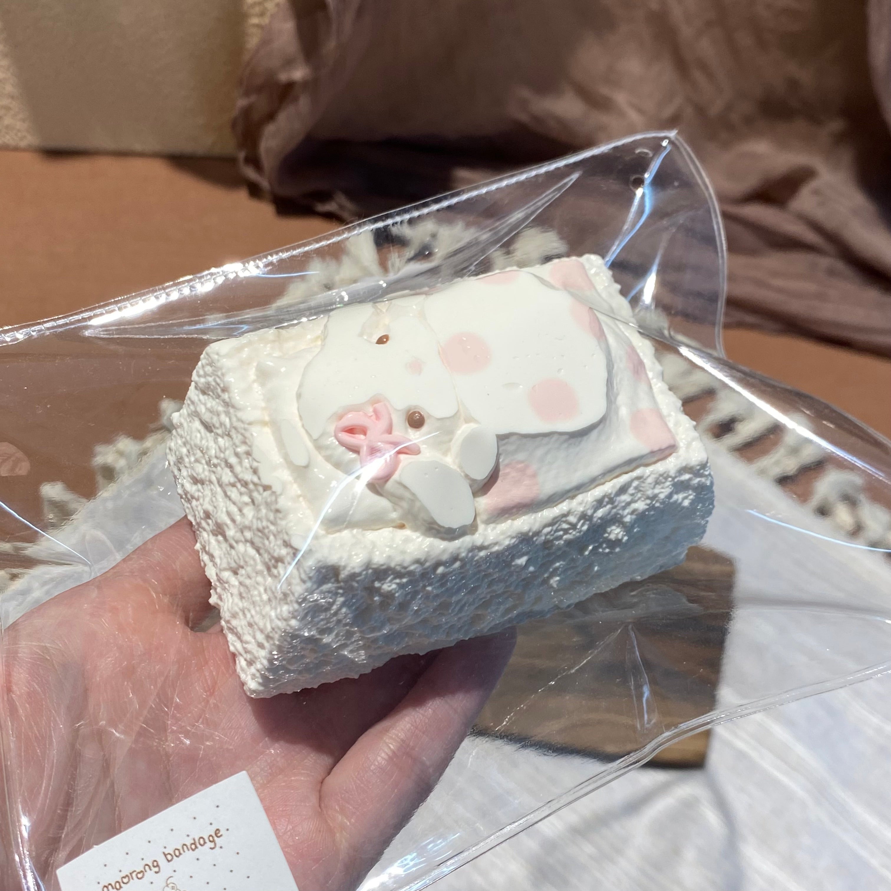 【Rabbit-shaped Toast in a Blanket】Squishy stress relief toy