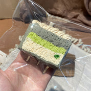 【Pistachio & Black Sesame Mini Toast】Squishy stress relief toy
