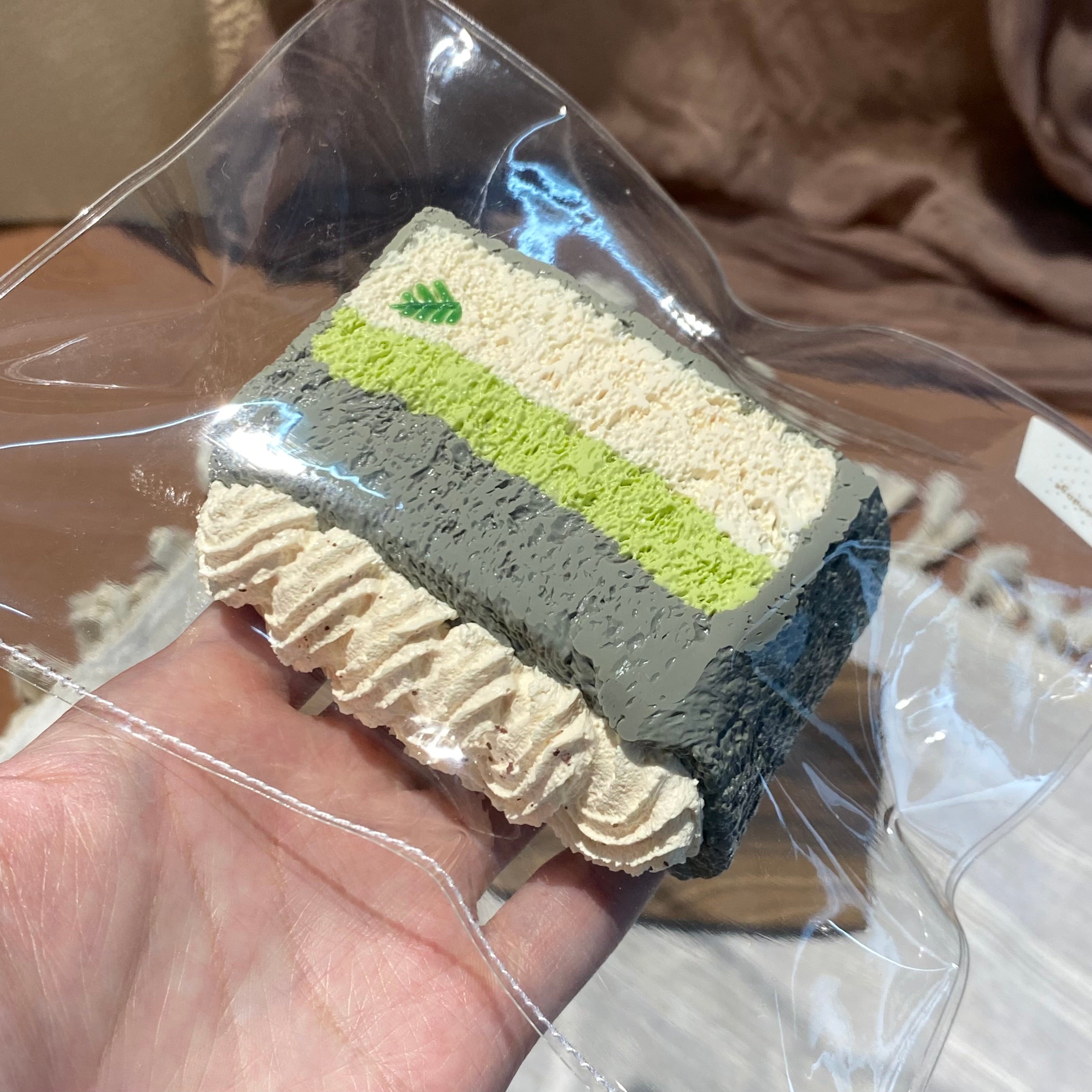 【Pistachio & Black Sesame Mini Toast】Squishy stress relief toy