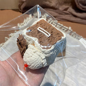 【Raw Chocolate Cookie Cream Toast】Squishy stress relief toy