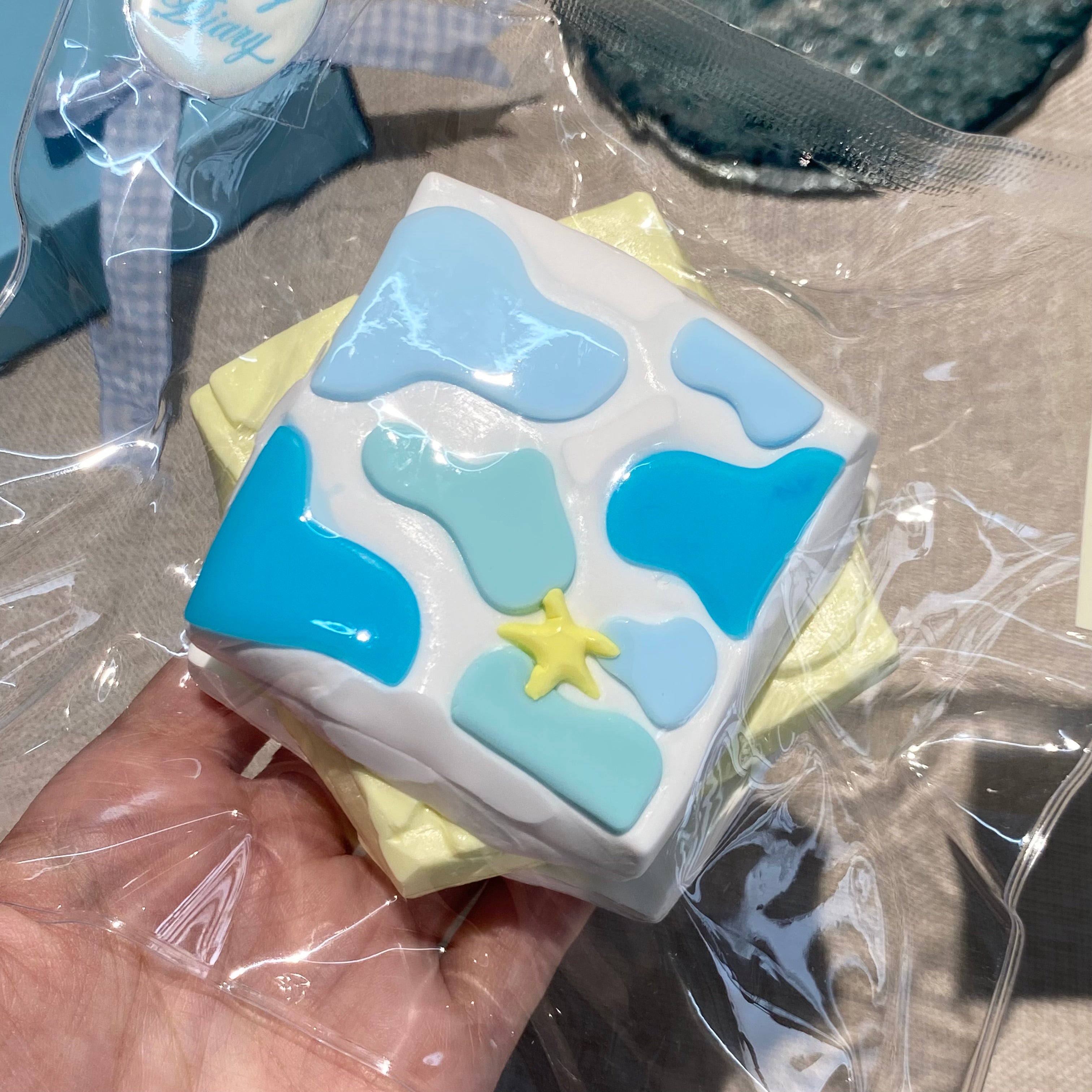 【Mint Butter Filled Cake】Squishy stress relief toy