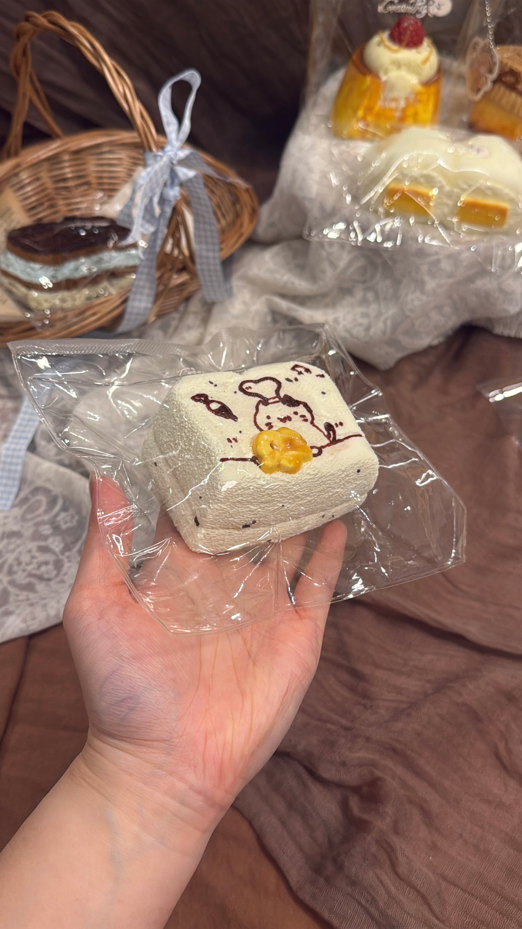 CreamPig Studio【手描きねこちゃんトースト】 Squishy Collectibles