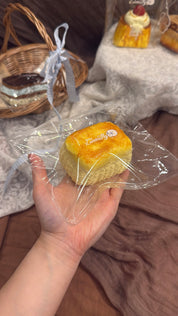 CreamPig Studio【シュガートーストパン】 Squishy Collectibles