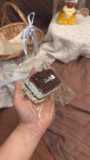 CreamPig Studio【ミントチョコレートケーキ】 Squishy Collectibles