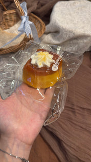 CreamPig Studio【キャラメルプリンケーキ】 Squishy Collectibles