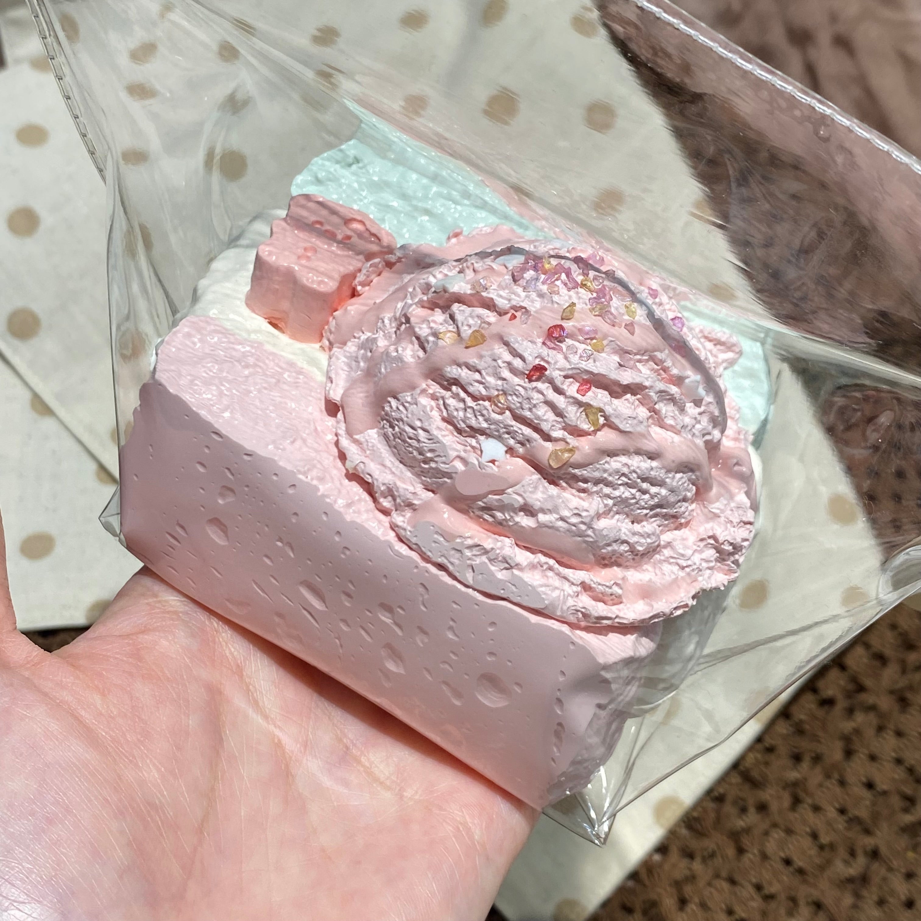 【MAORONG  Ice Cream Toast】Squishy Stress Relief Toy