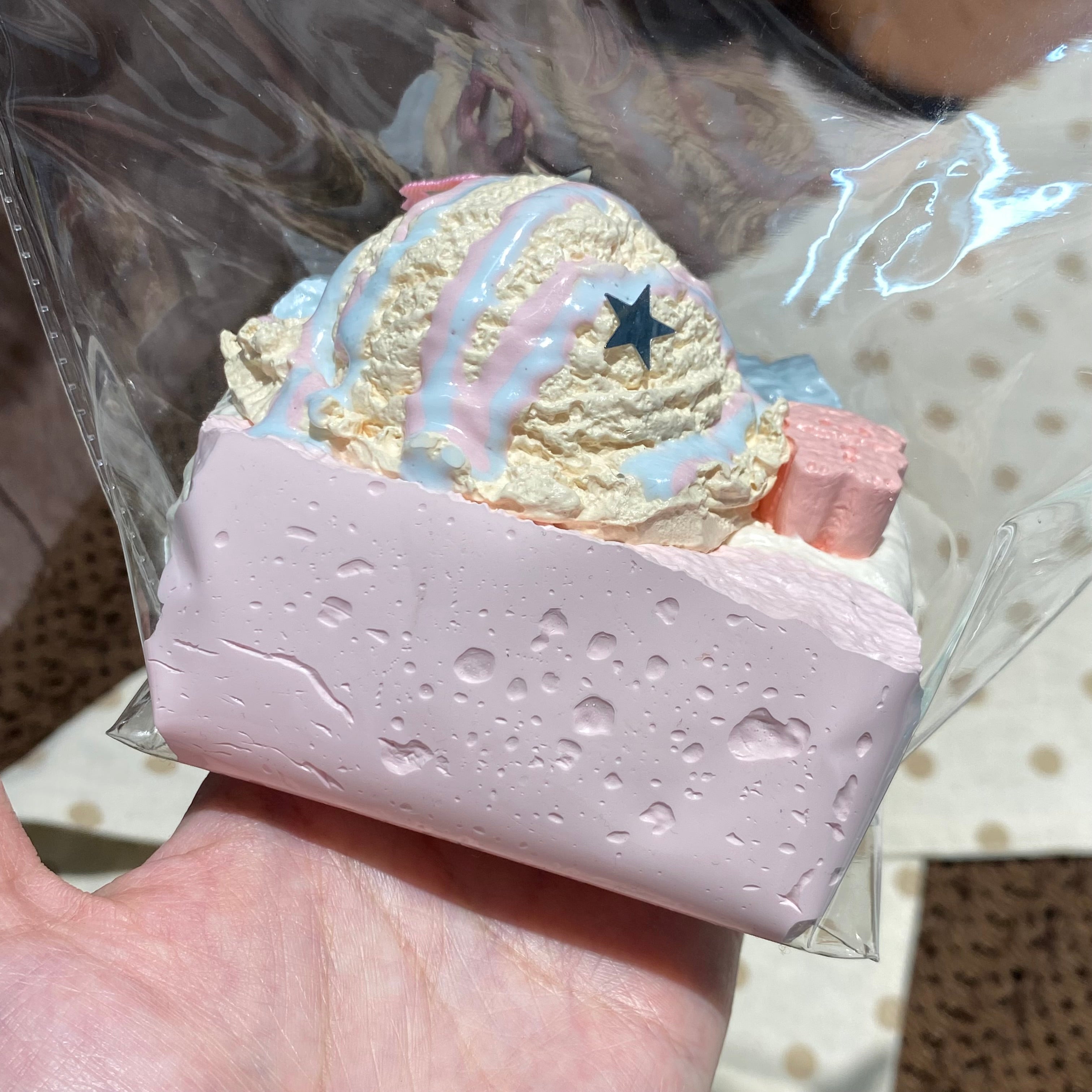 【MAORONG  Ice Cream Toast】Squishy Stress Relief Toy