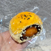 【Red Bean Paste & Yolk Pastry】Squishy stress relief toy