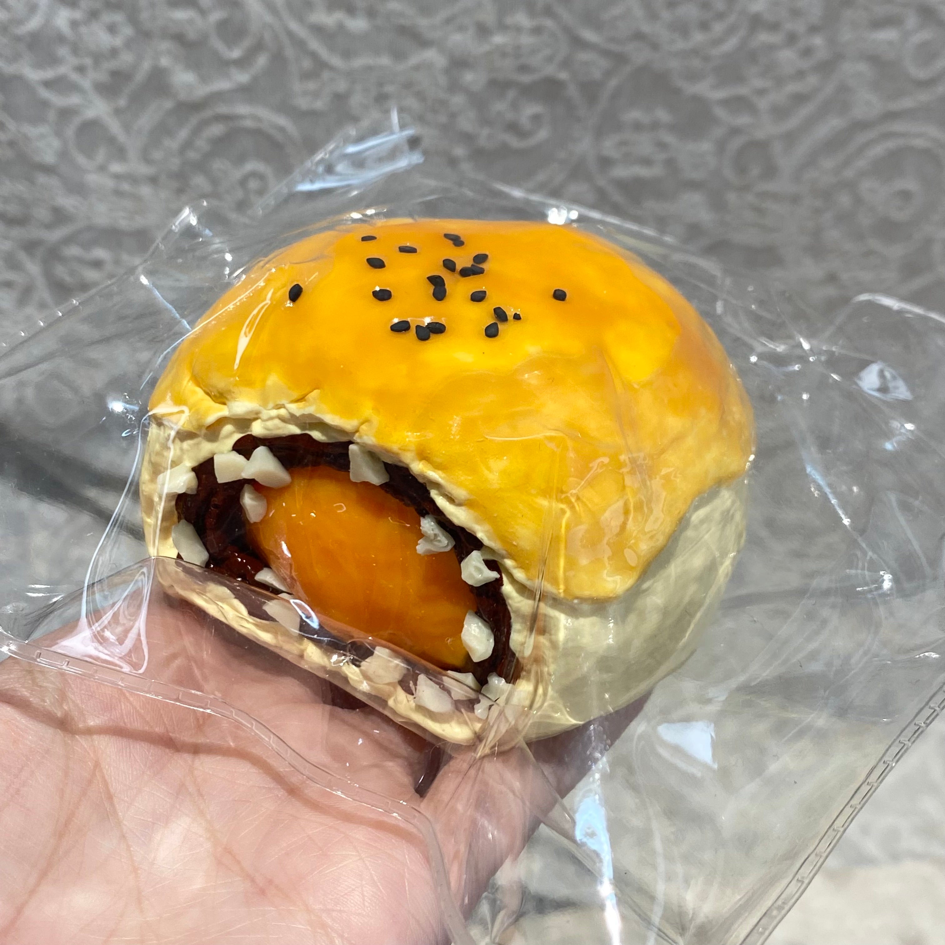 【Red Bean Paste & Yolk Pastry】Squishy stress relief toy