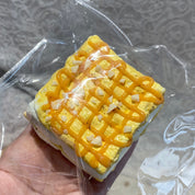 【Caramel Almond Soda Crackers】Squishy stress relief toy