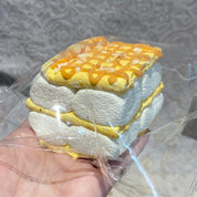 【Caramel Almond Soda Crackers】Squishy stress relief toy