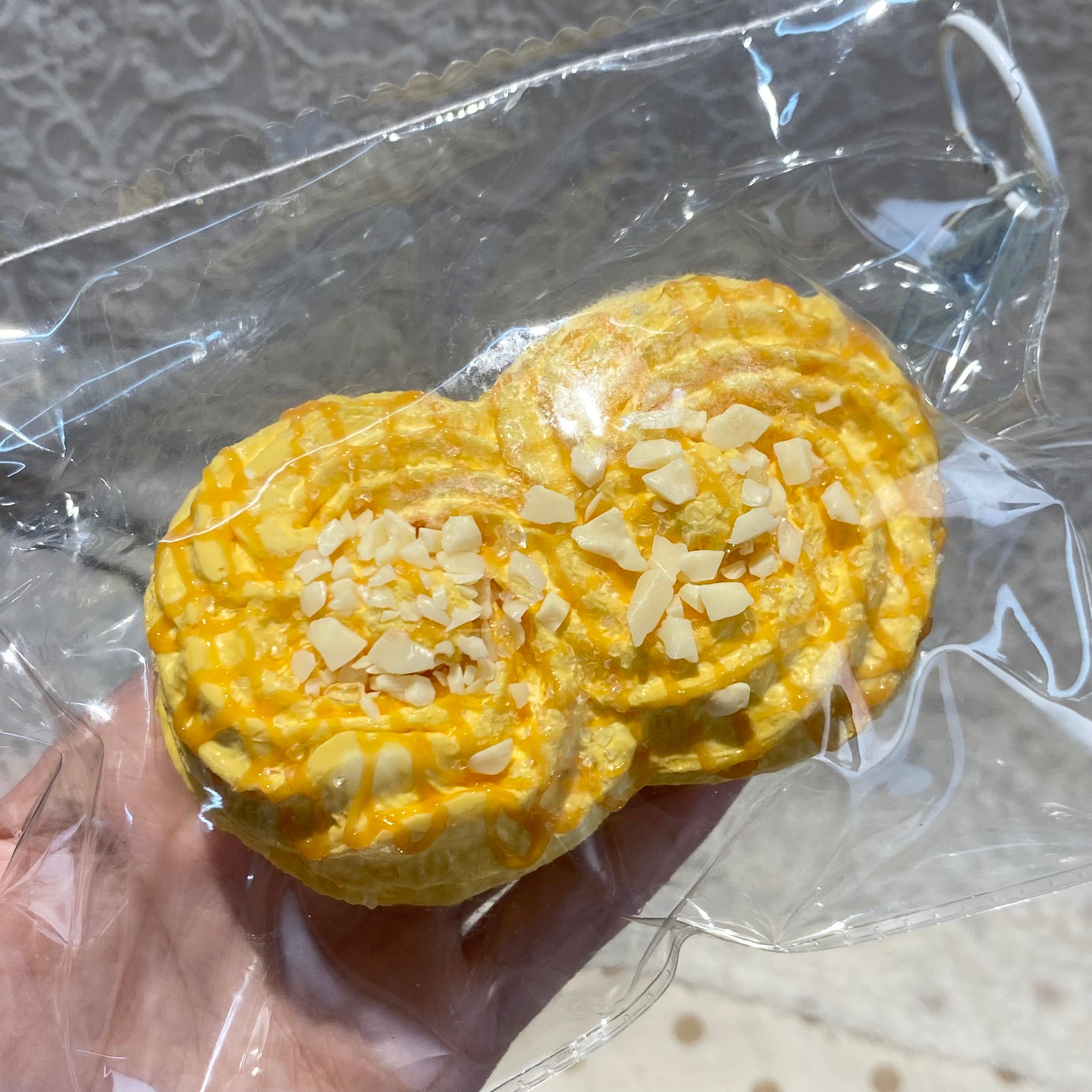 【Caramel Almond Toast】Squishy stress relief toy