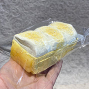 【Cream Toast with Osmanthus Jelly Filling】Squishy stress relief toy