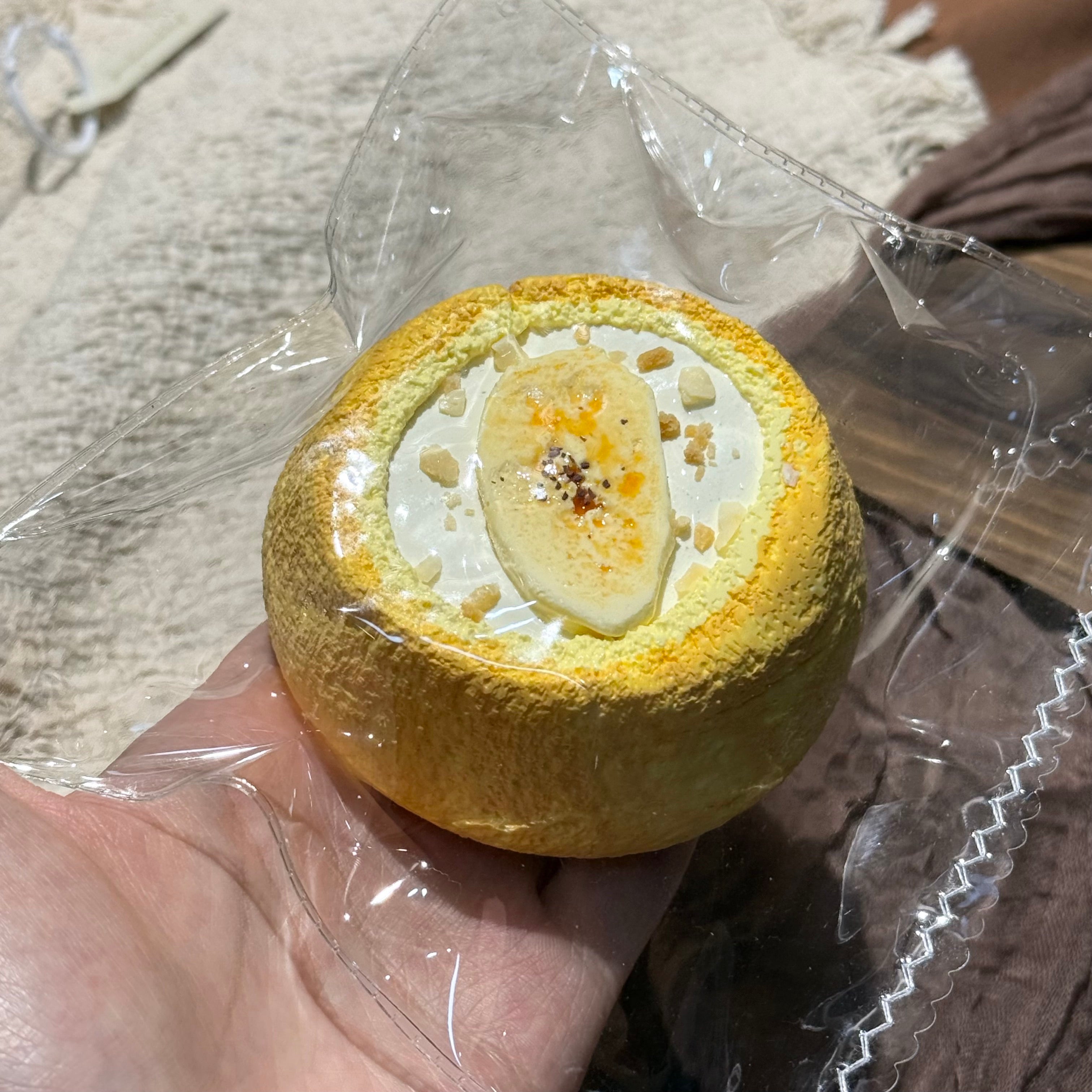 【Banana Chip Cream Chiffon Cake】Squishy Stress Relief Toy