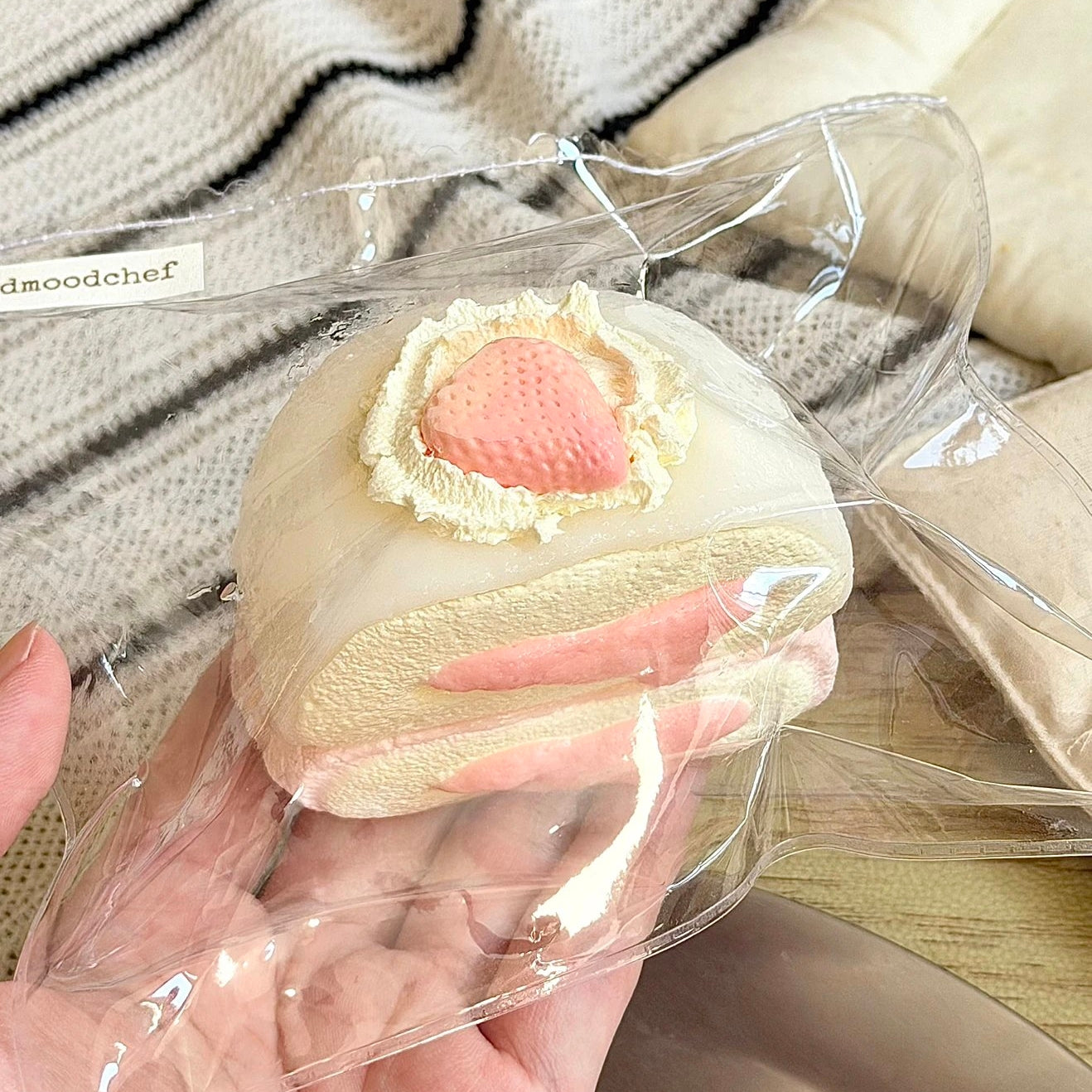 Good Mood Chef【氷皮いちご】 Squishy Collectibles