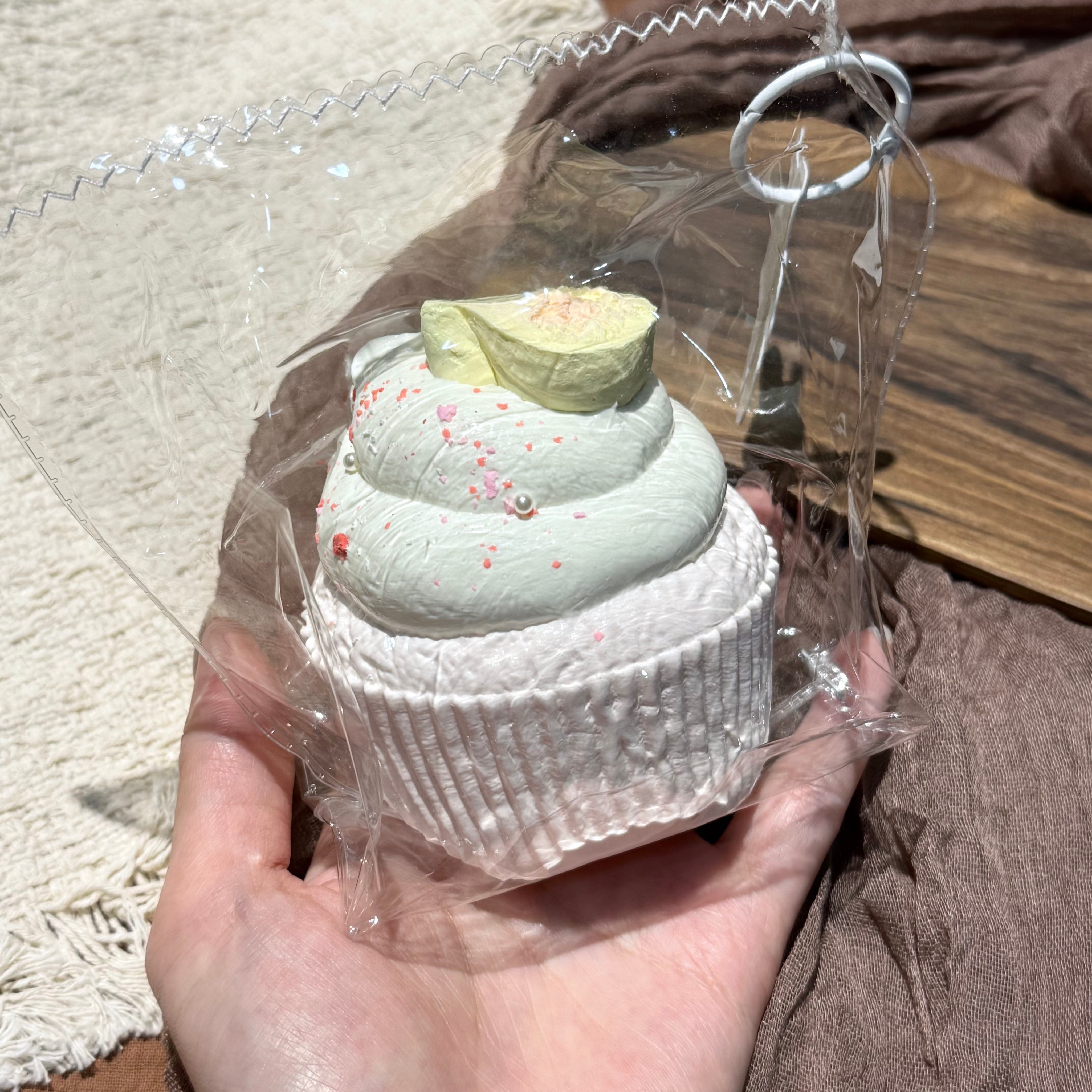 【Fig Snow-top Cupcake】Squishy Stress Relief Toy