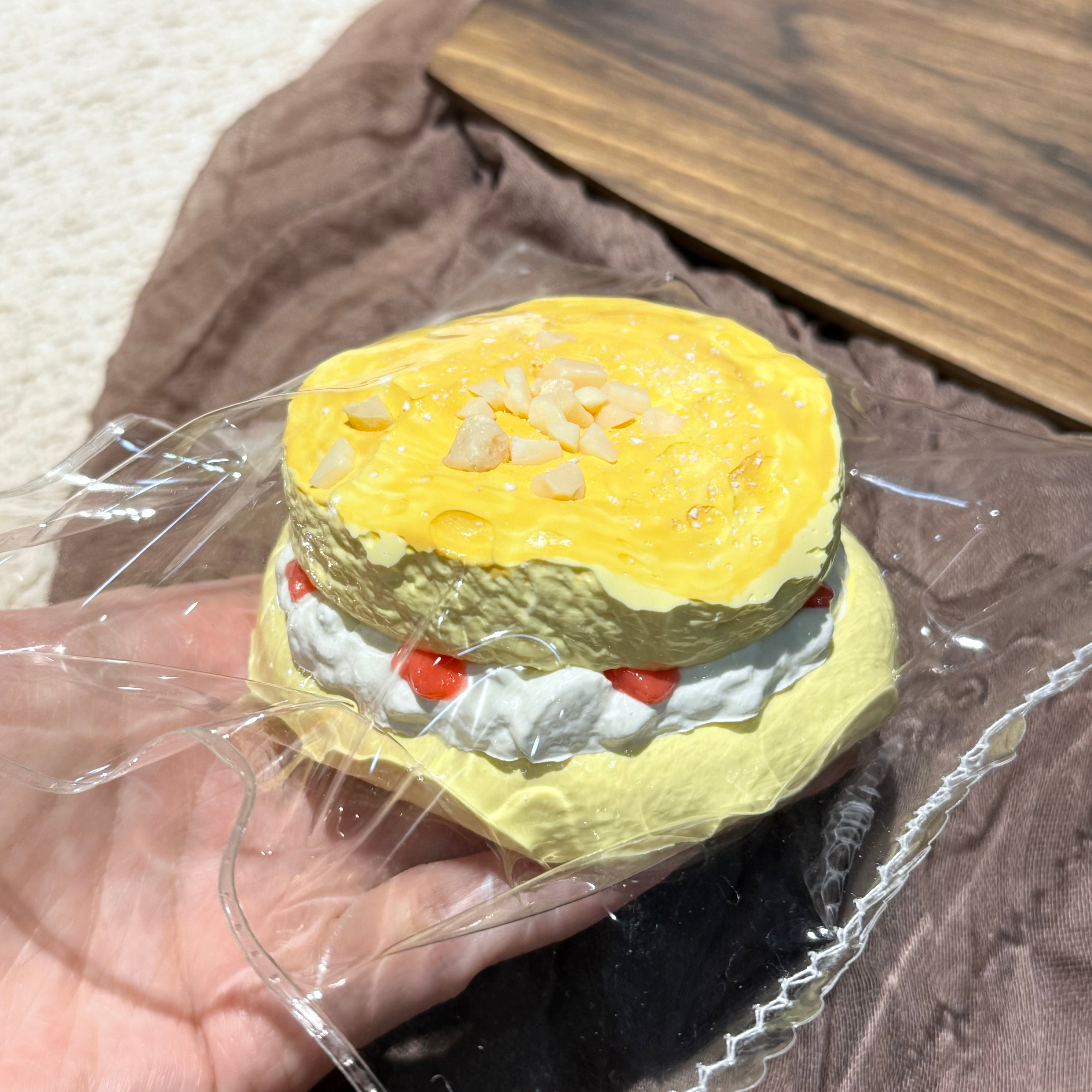 【Strawberry Cream Scone】Squishy Stress Relief Toy