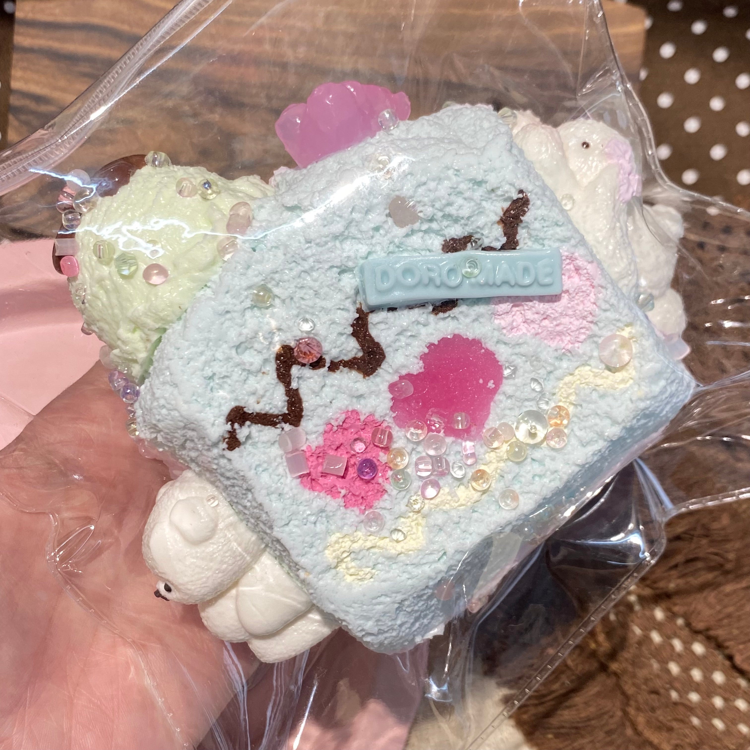 Doro studio【三層トースト】 Squishy stress relief toy