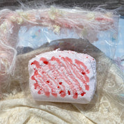 【子羊よ、泣かないで】苺ジャム  Squishy stress relief toy
