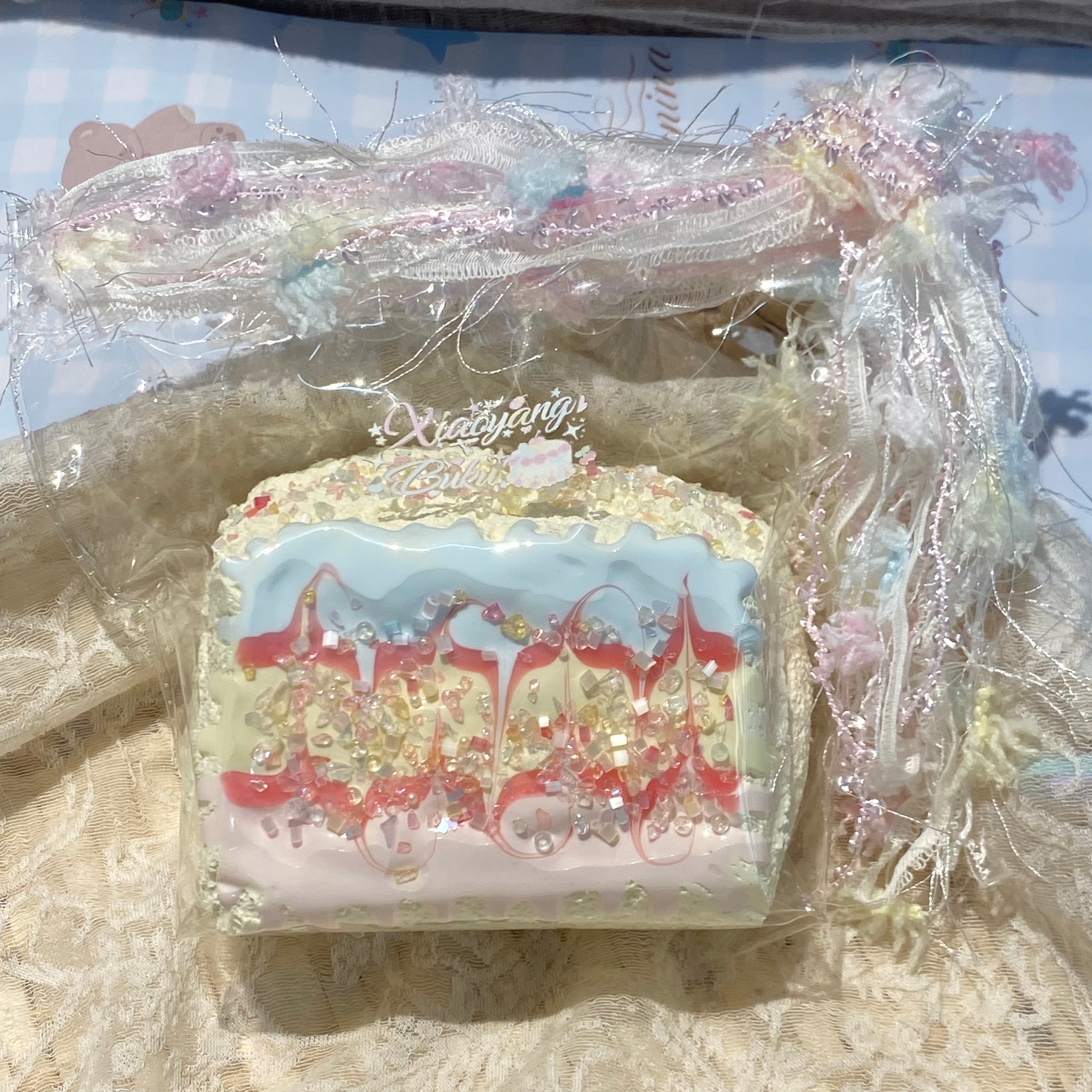 【子羊よ、泣かないで】塩イチゴ  Squishy stress relief toy