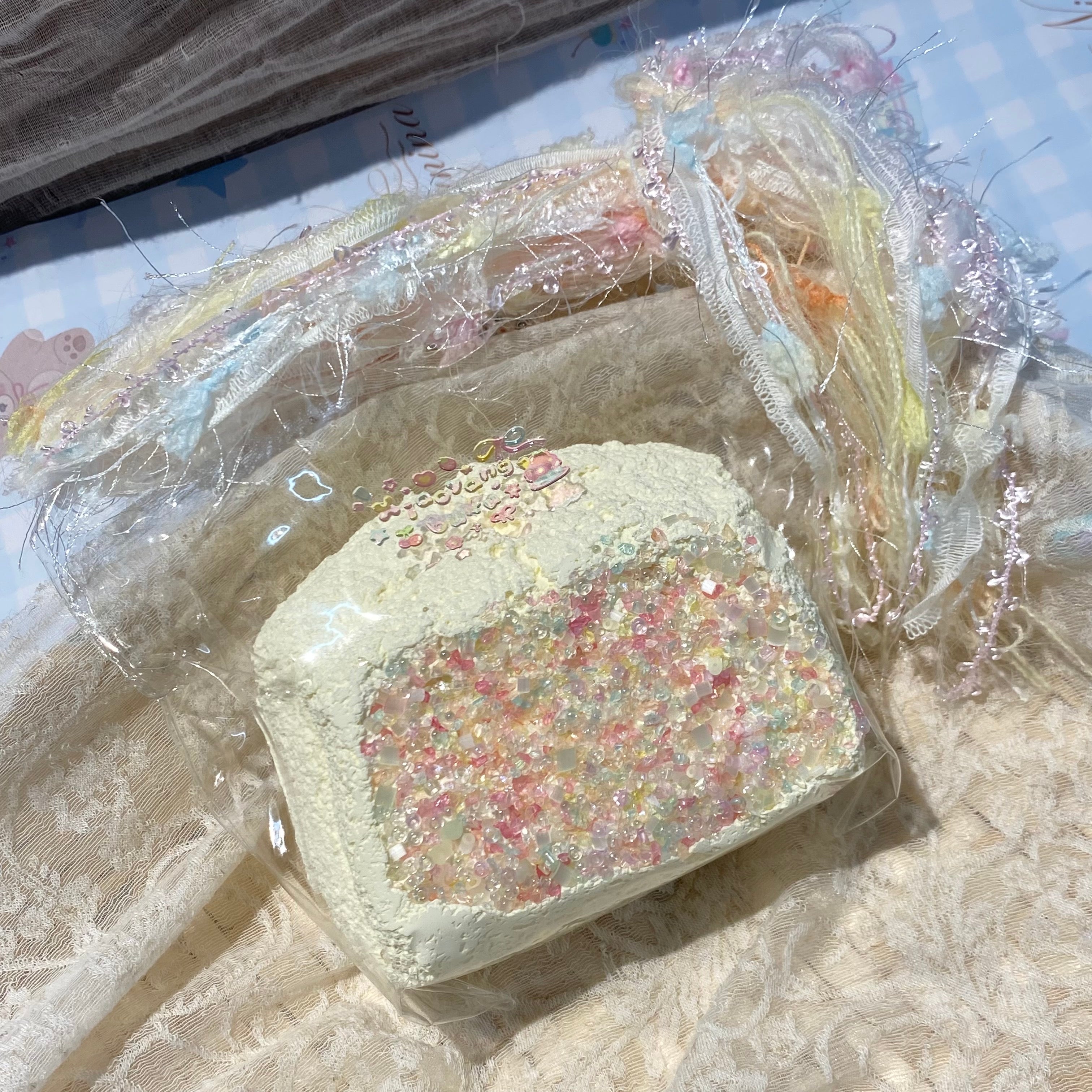 【子羊よ、泣かないで】ネオンマカロン  Squishy stress relief toy
