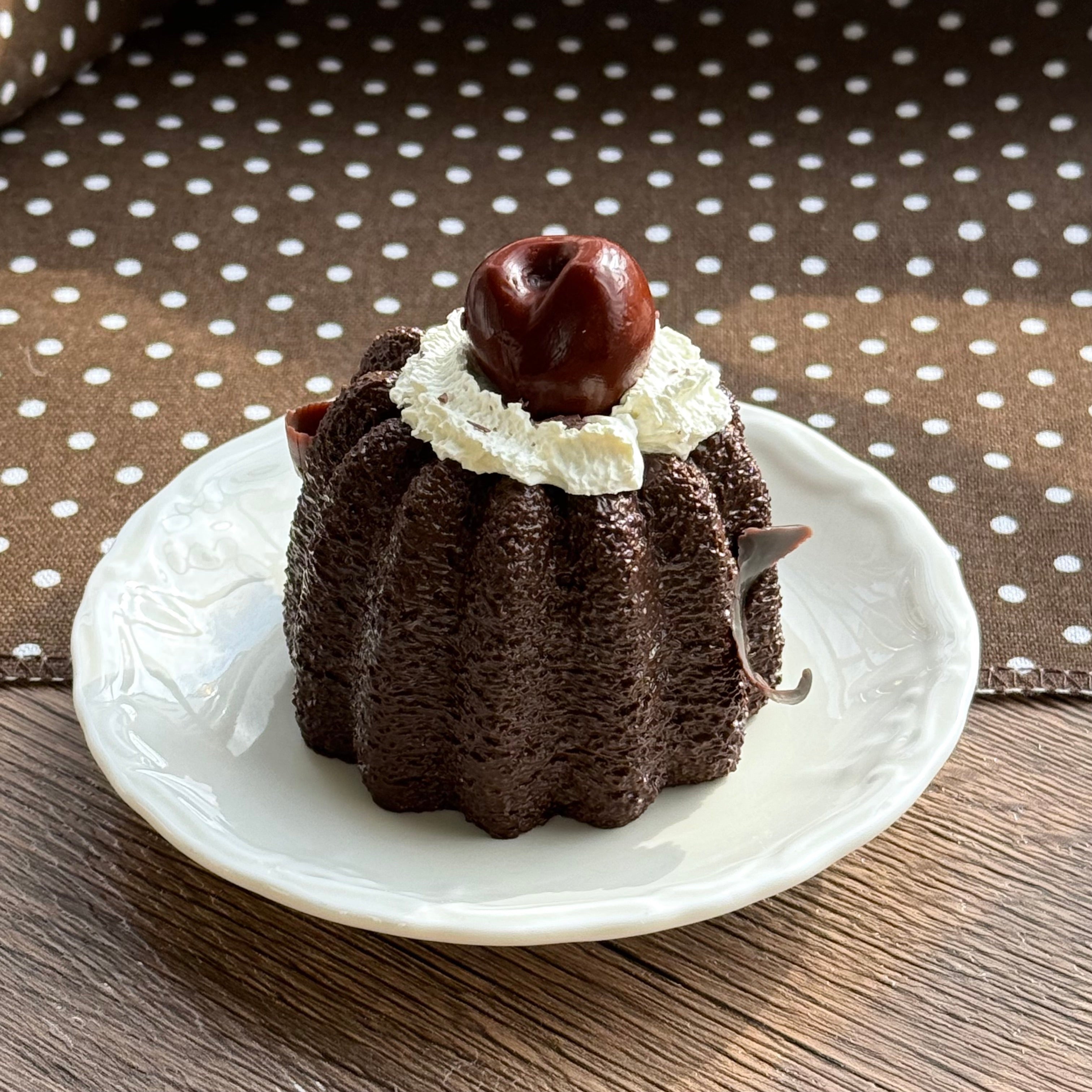 【黒い森テイストのカヌレ】プニプニストレス解消おもちゃ