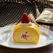 【Spring Strawberry Roll】Squishy Stress Relief Toy