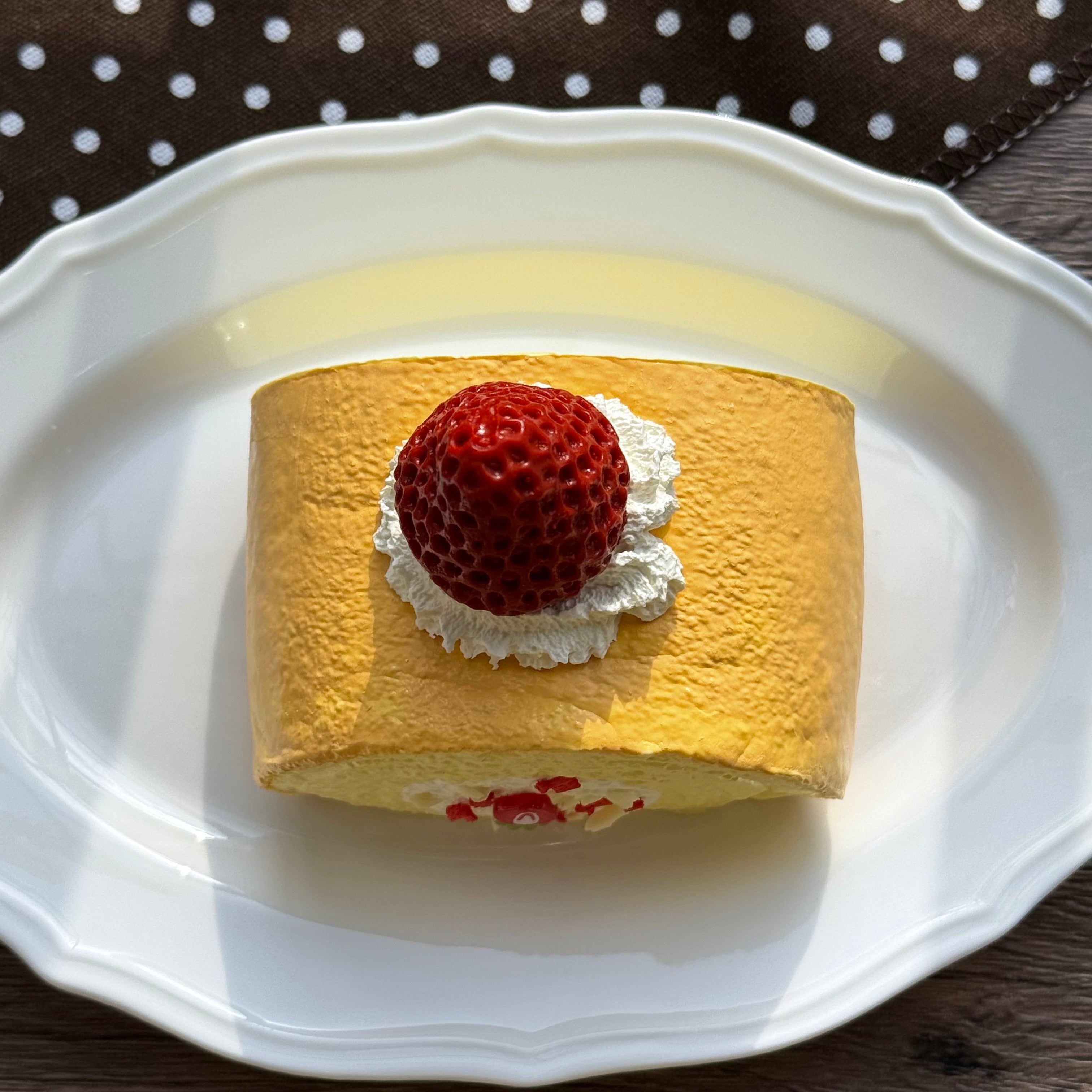 【Spring Strawberry Roll】Squishy Stress Relief Toy