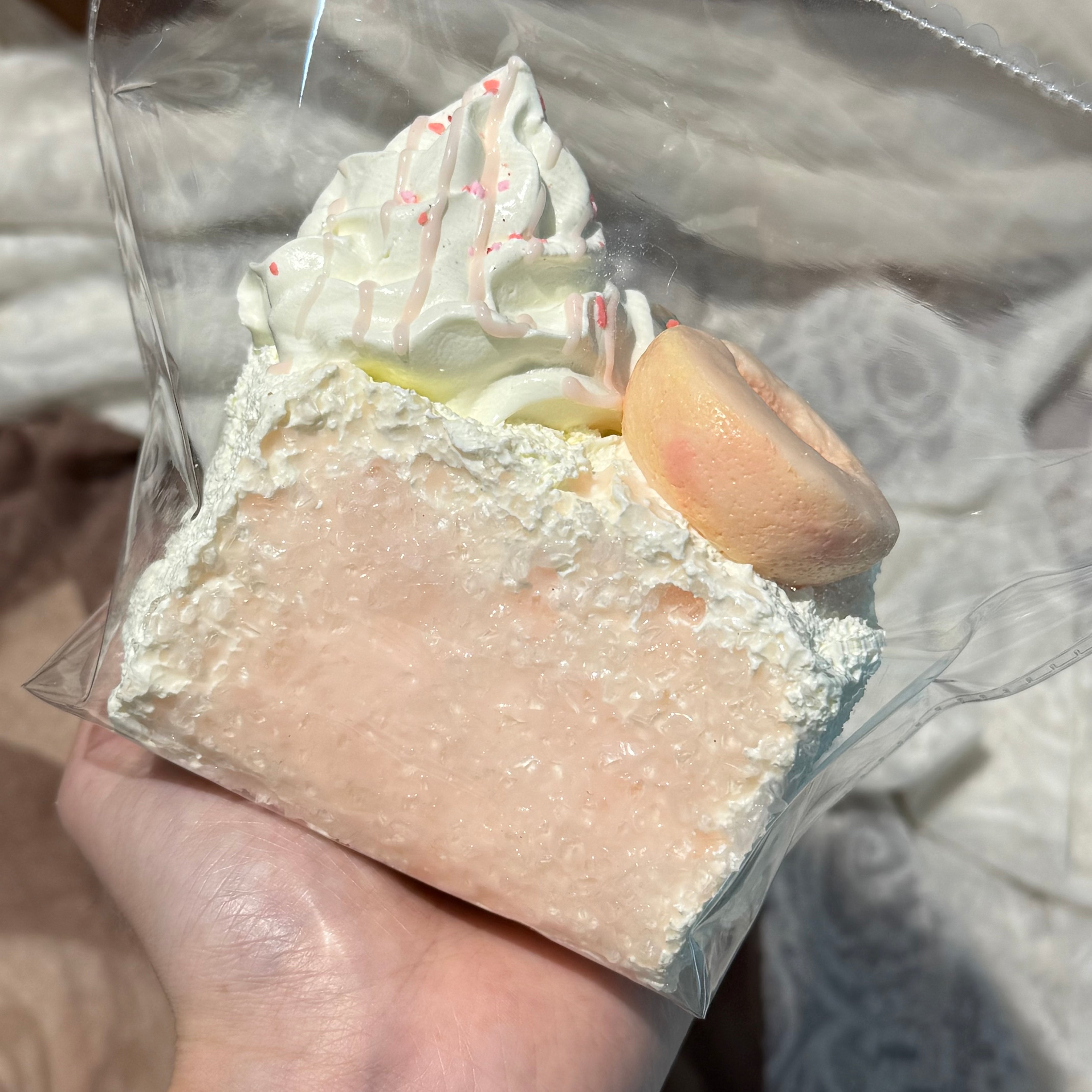 【Peach Cream Toast】Squishy stress relief toy