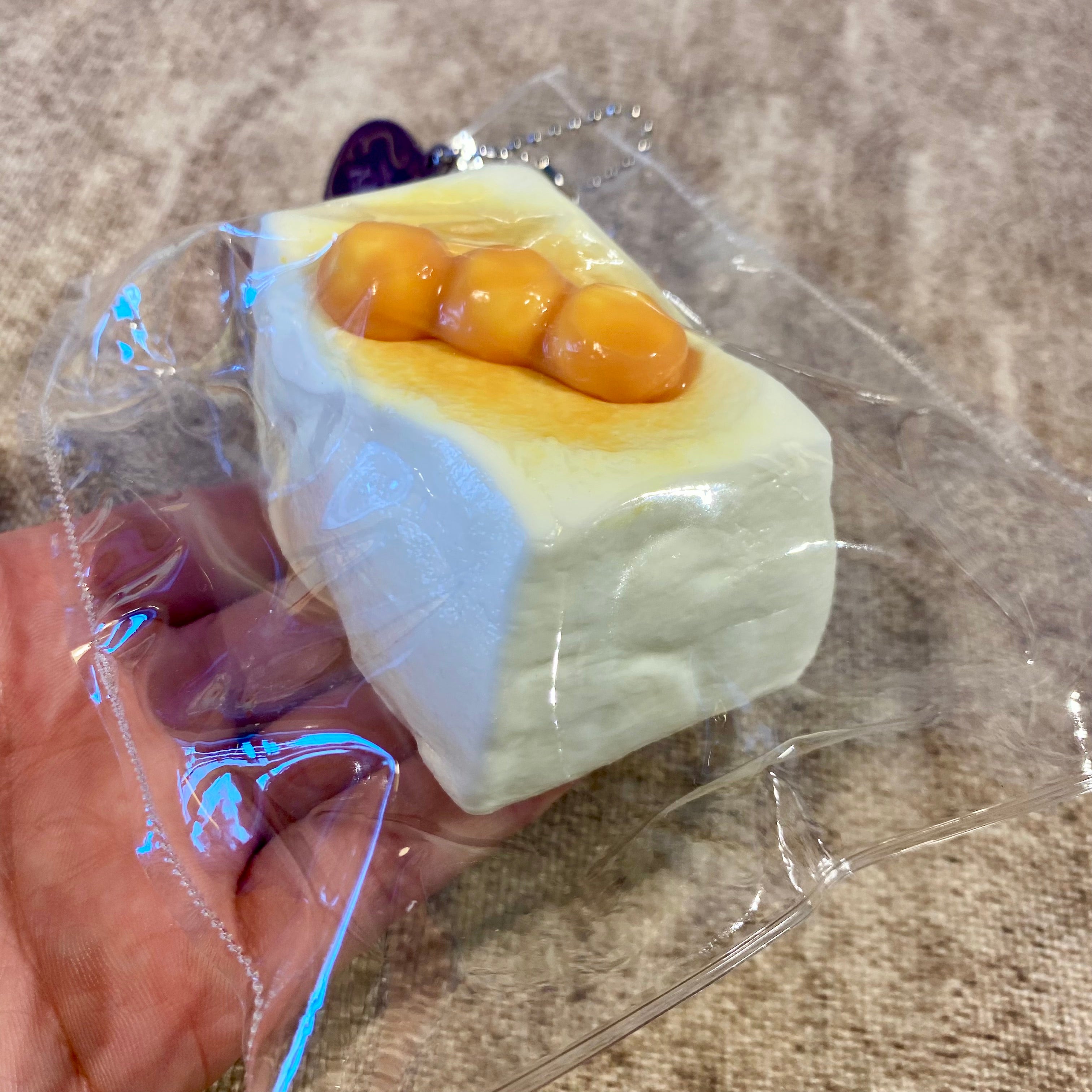 iDough Studio「焦がし団子餅」 Squishy stress relief toy