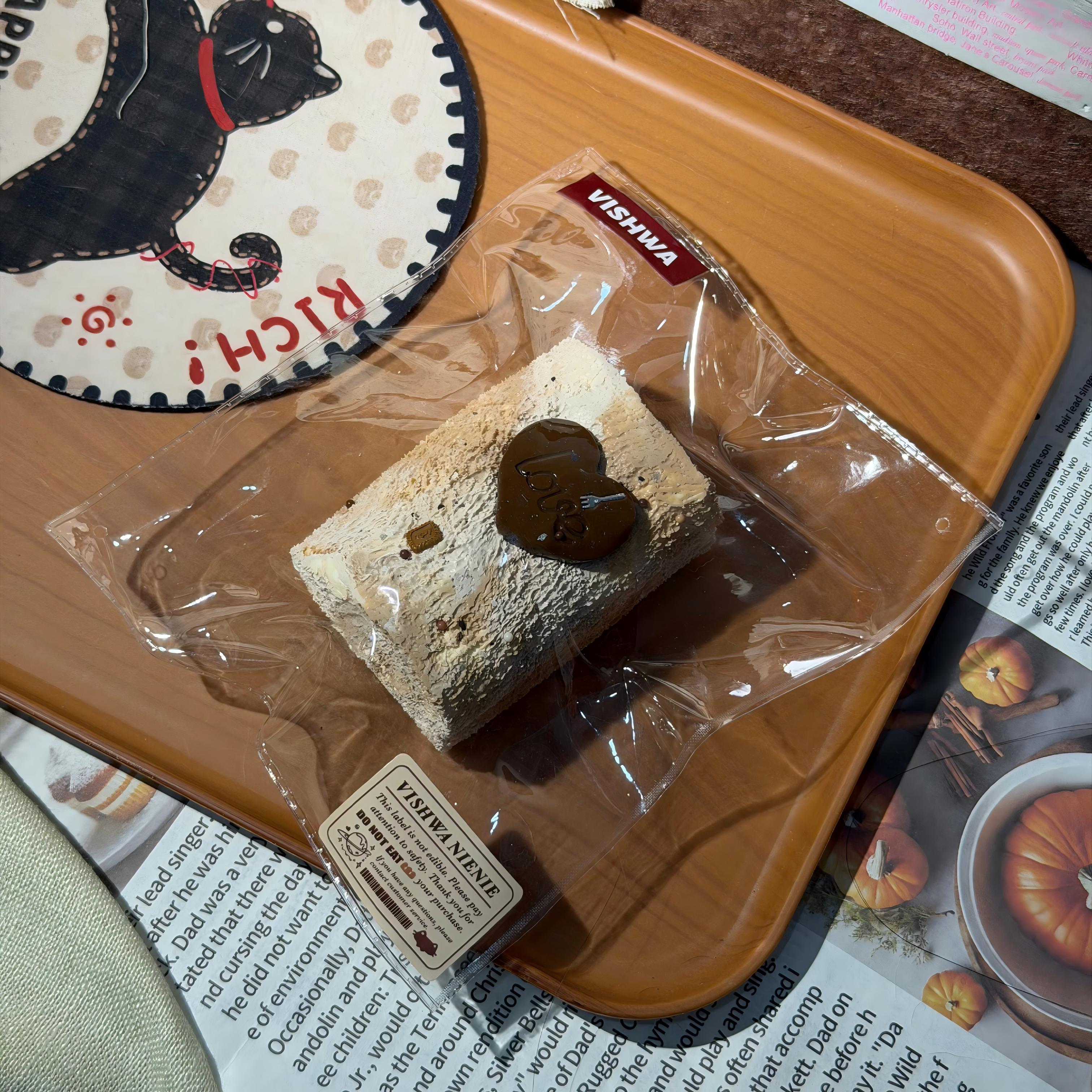 VISHWA Studio【オーツココアのハート型マシュマロ】 Squishy stress relief toy