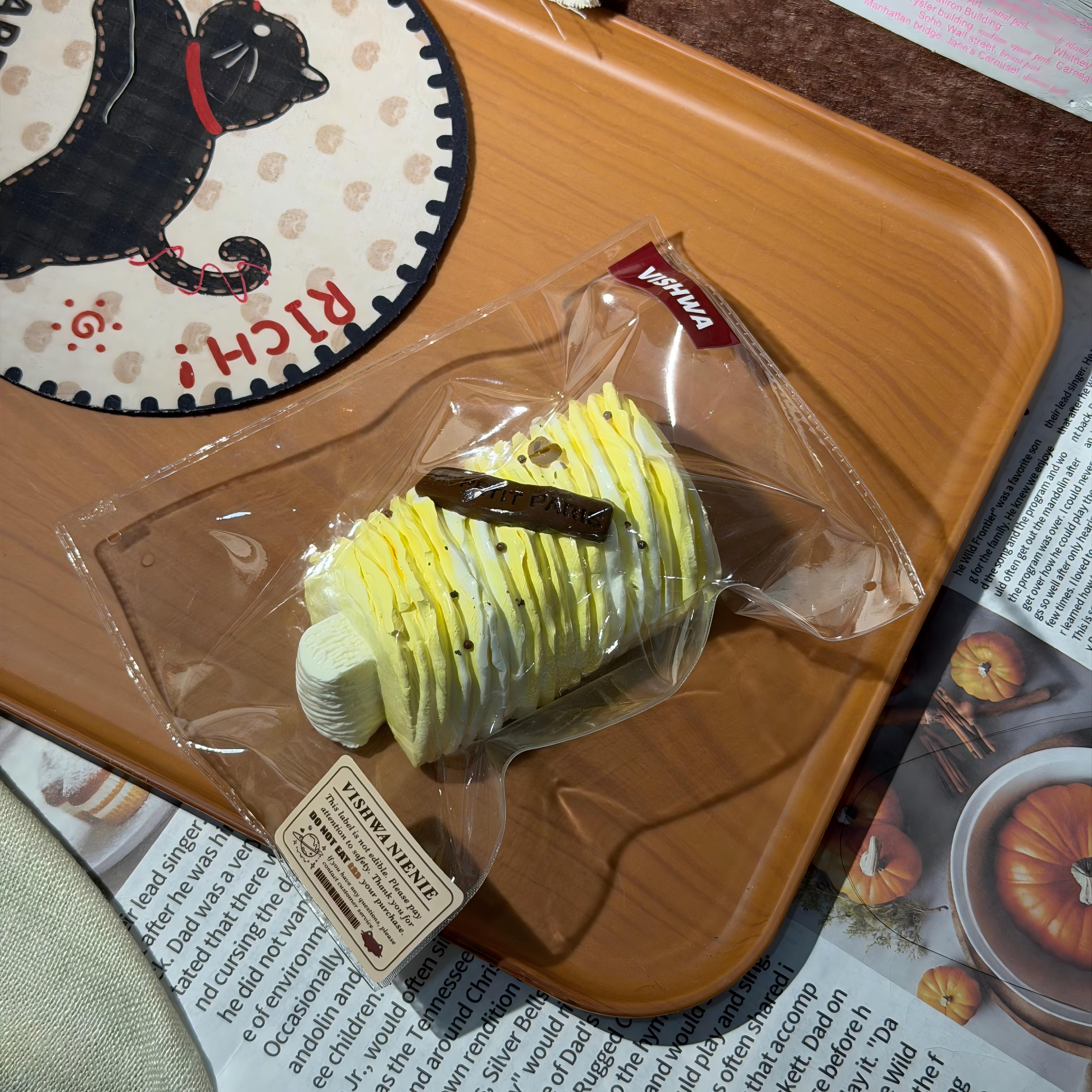 VISHWA Studio【バナナチョコアイスバー】 Squishy stress relief toy