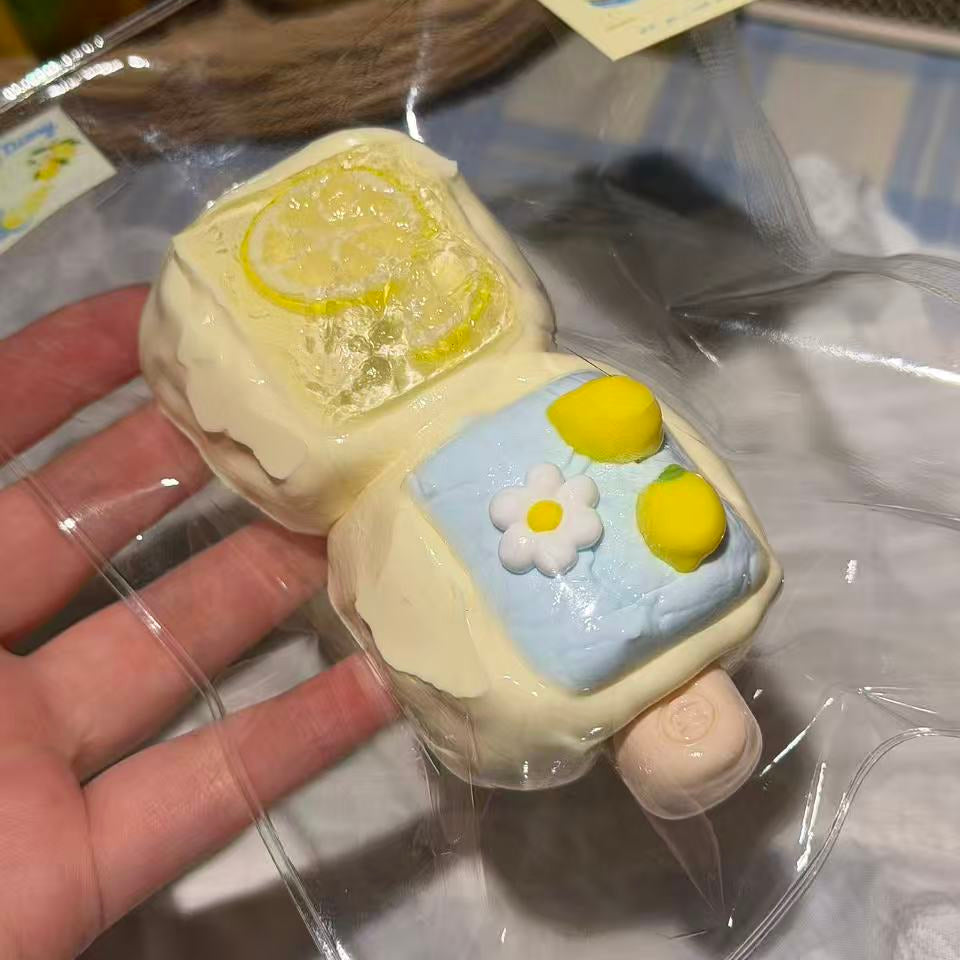 Betty Diary🍋「海塩レモンマシュマロ」 Squishy stress relief toy