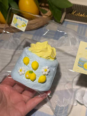 Betty Diary🍋「海塩レモンのにぎにぎロール」 Squishy stress relief toy