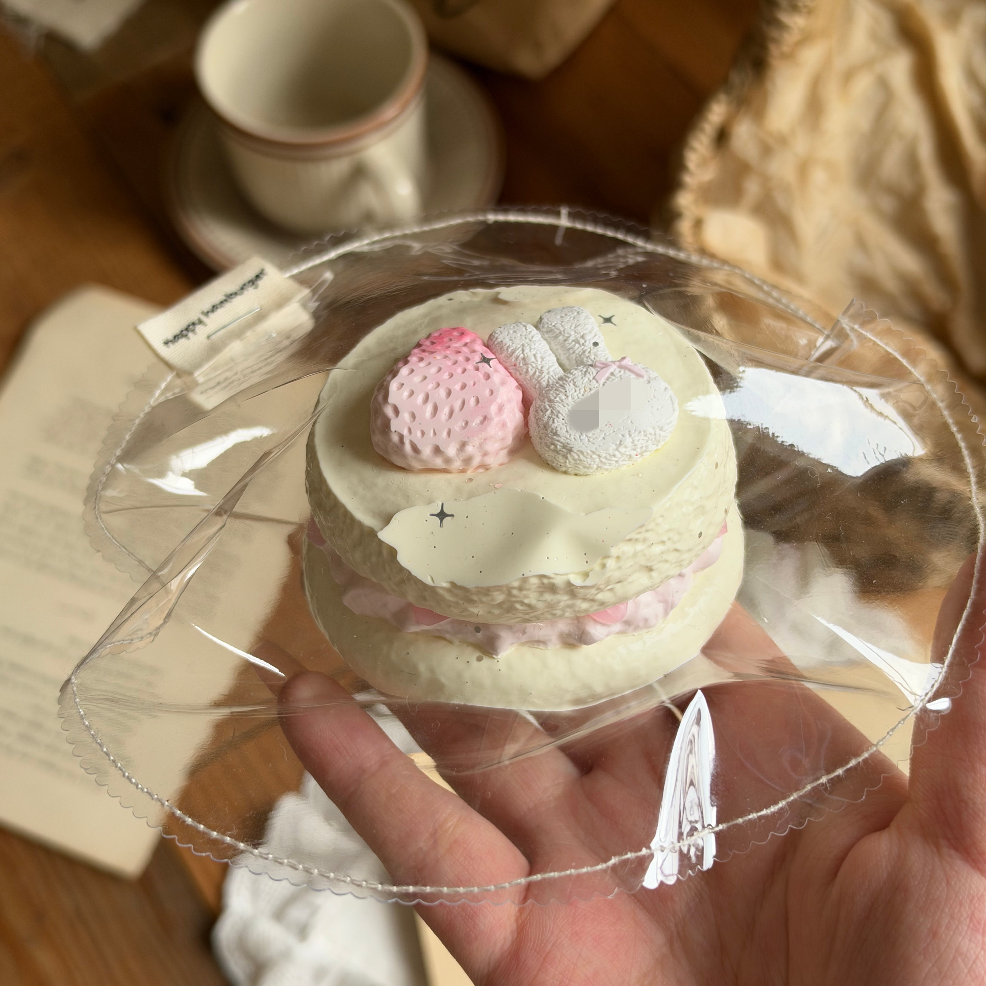 Happy hamburger【いちごサンドスコーン】 Squishy Collectibles